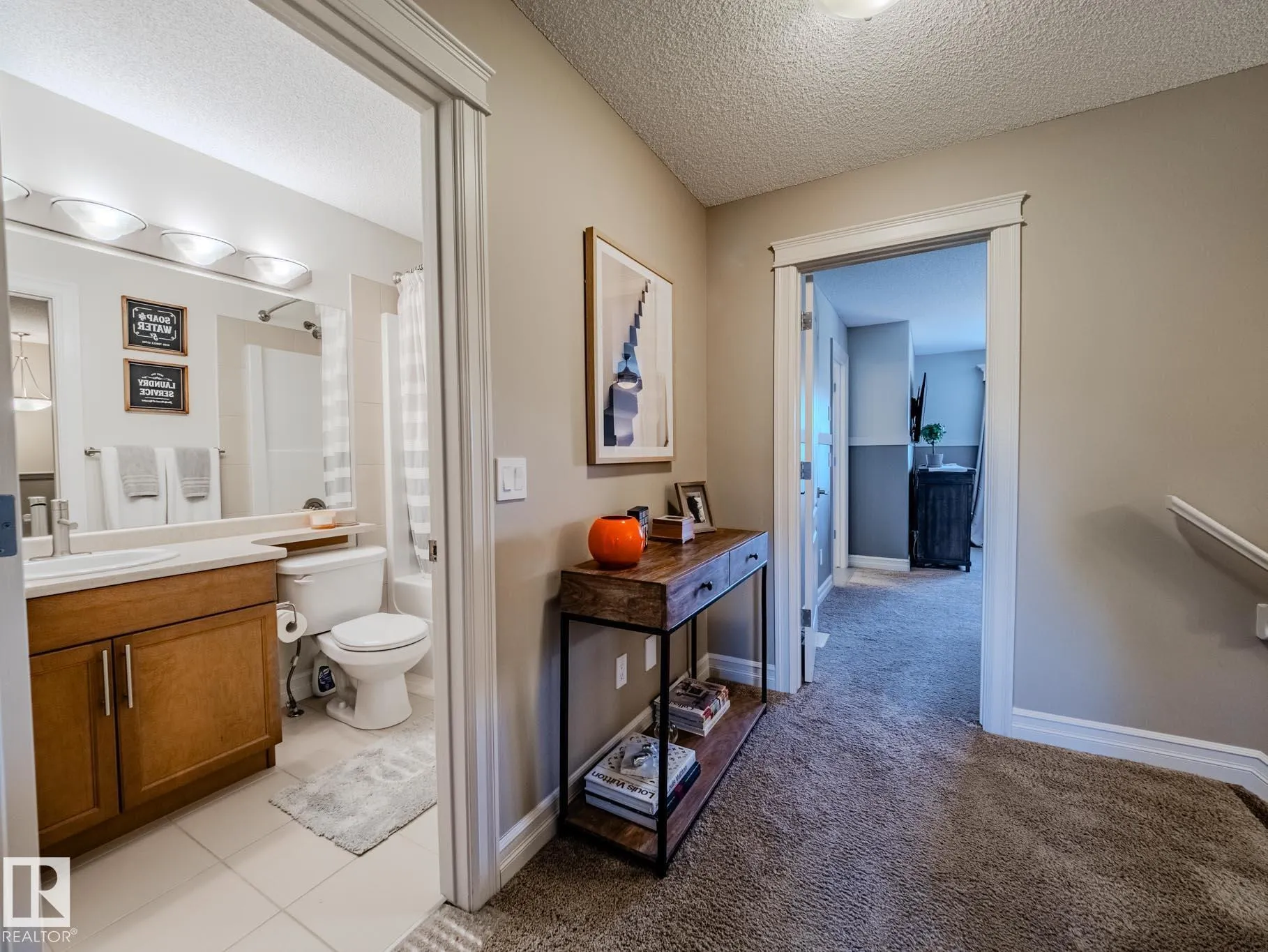 2317 CASSELMAN Crescent