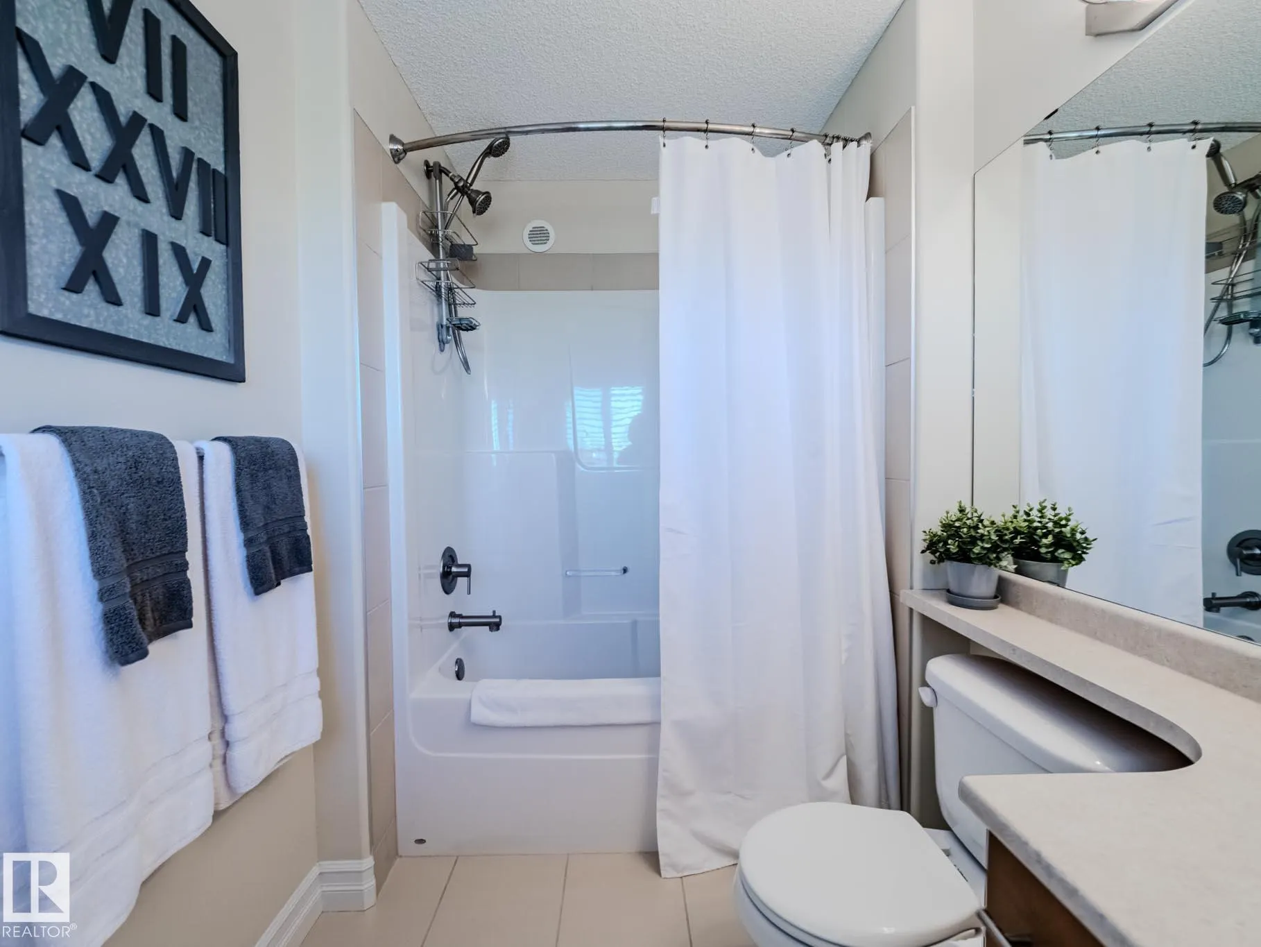 2317 CASSELMAN Crescent