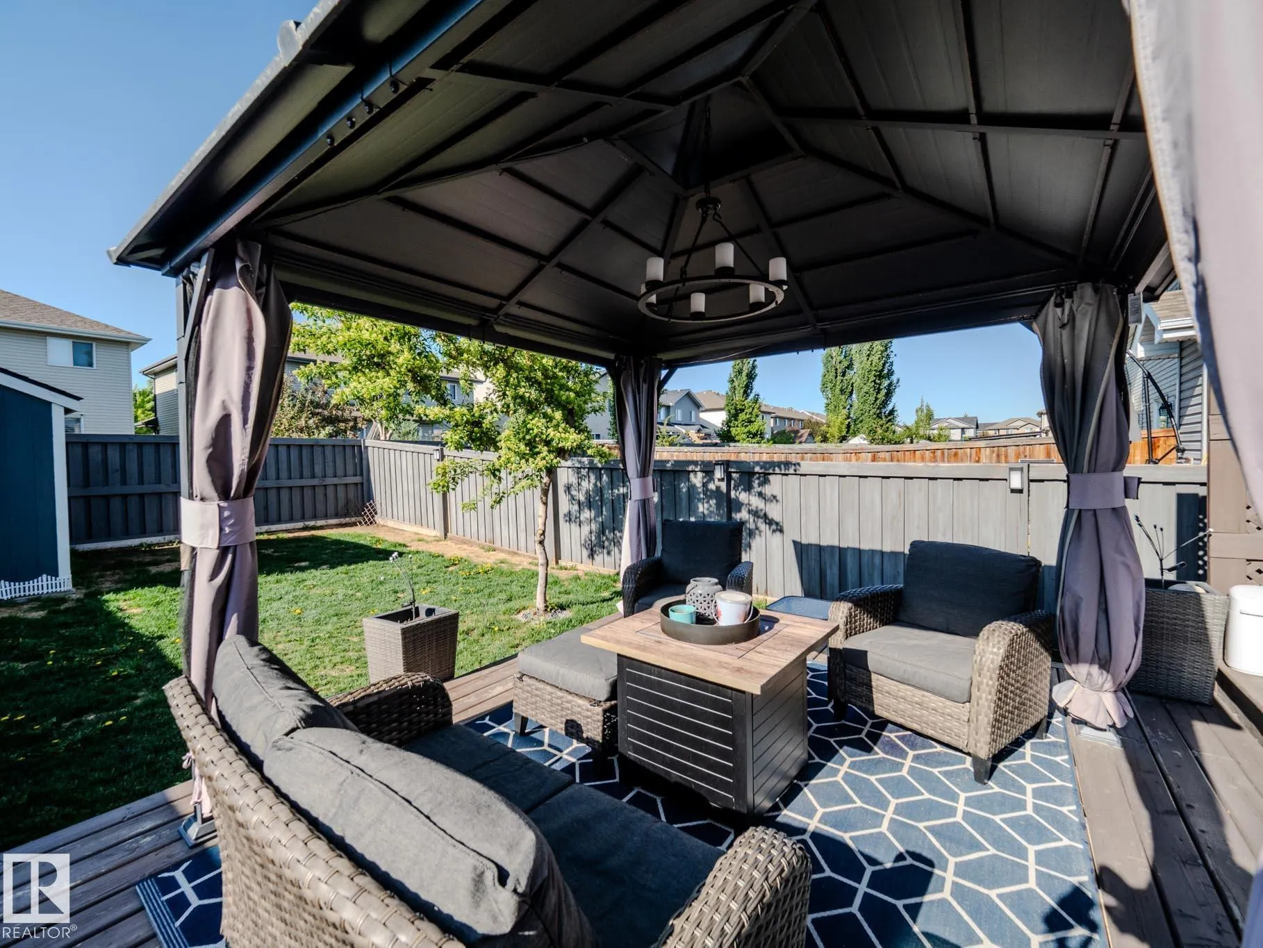 2317 CASSELMAN Crescent