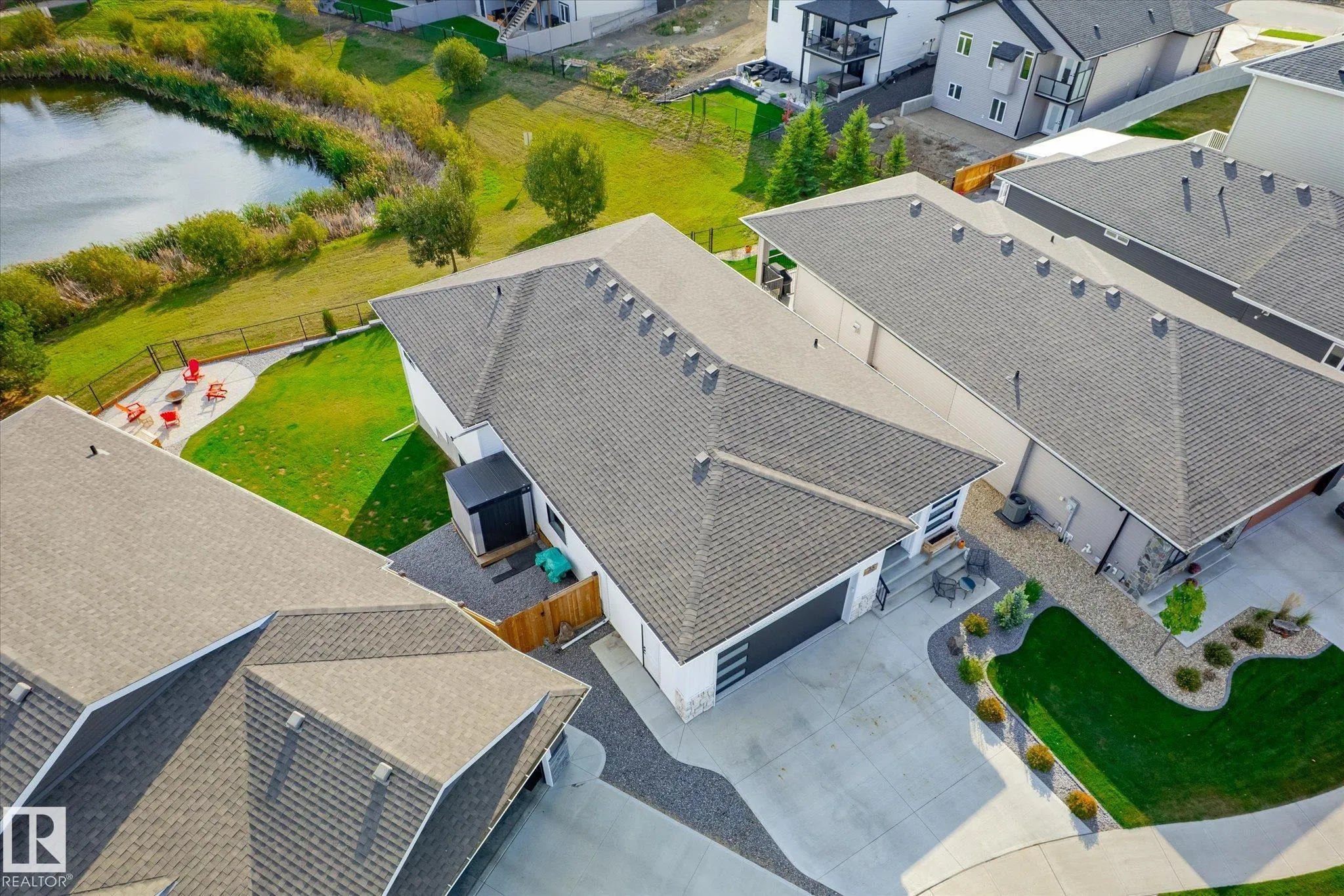 46 HUMMINGBIRD Crescent