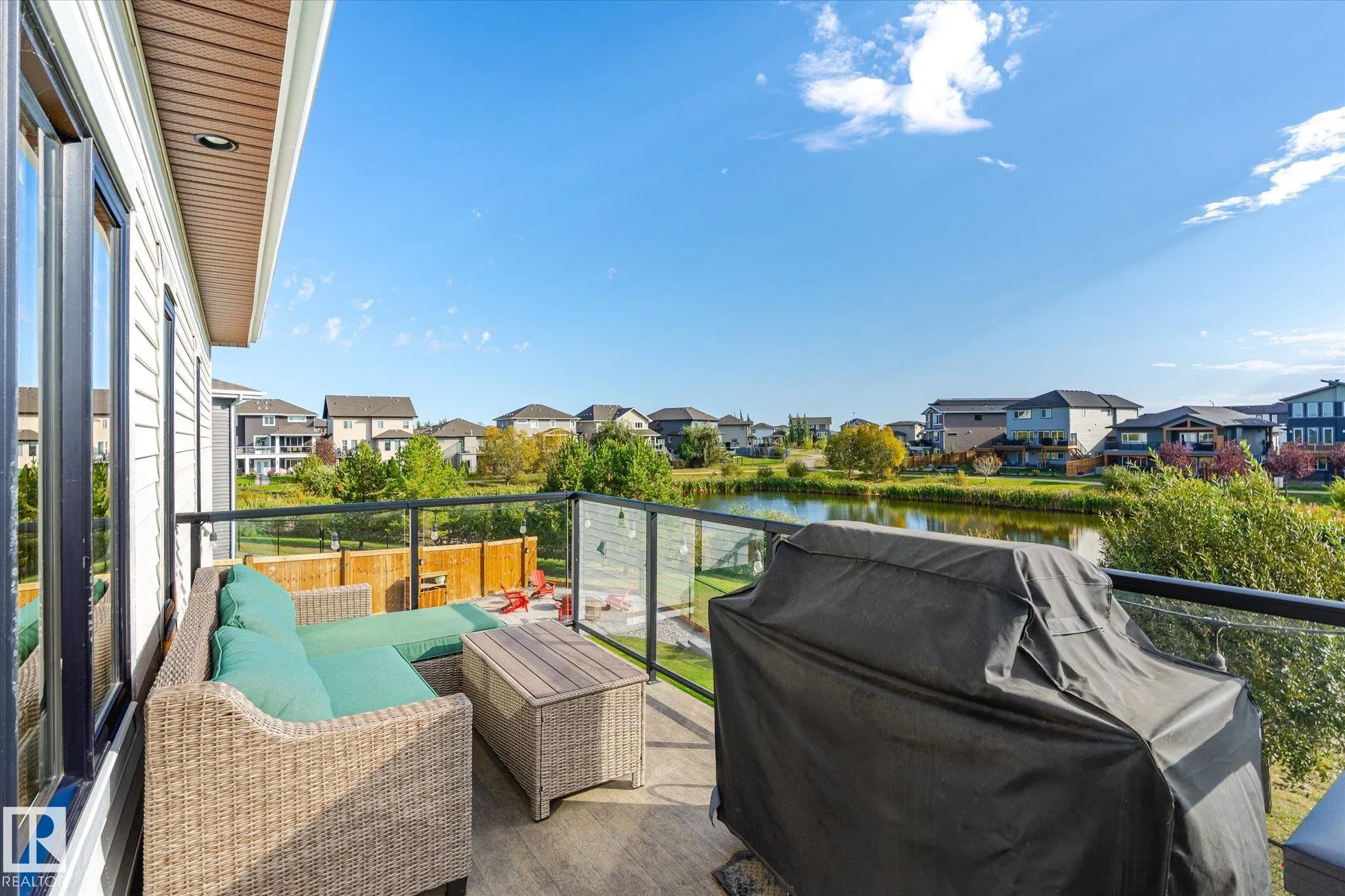 46 HUMMINGBIRD Crescent