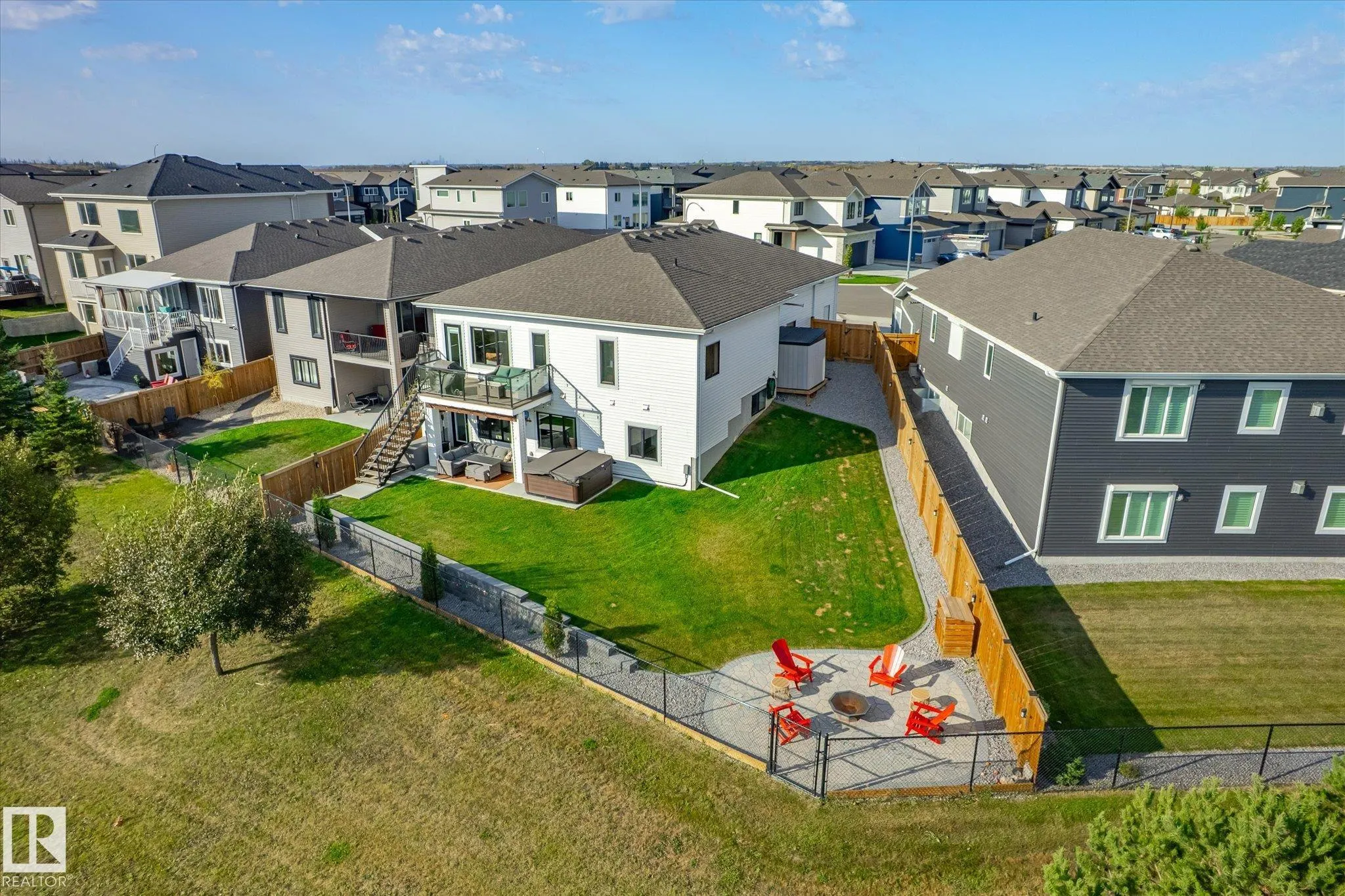 46 HUMMINGBIRD Crescent