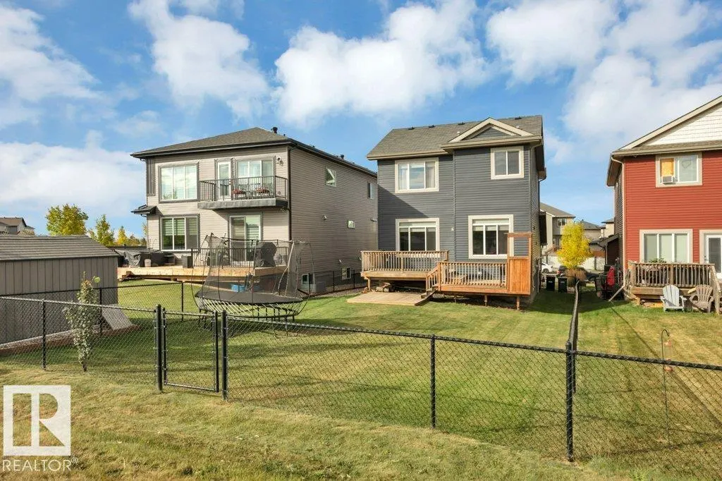 198 MEADOWVIEW Drive