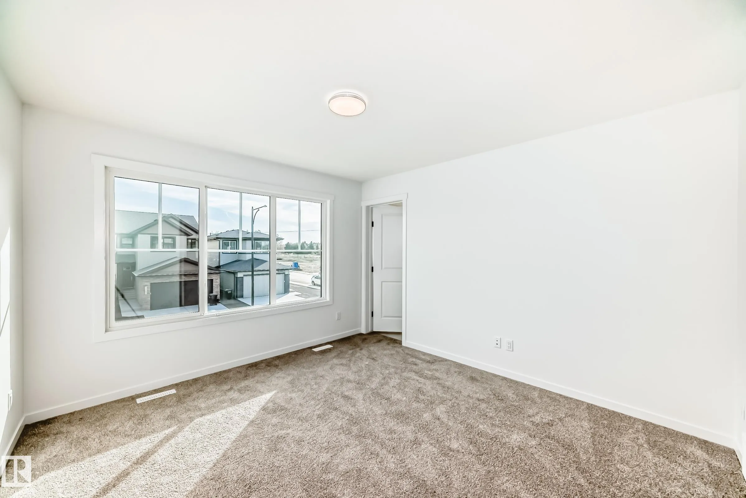 3965 Wren Loop