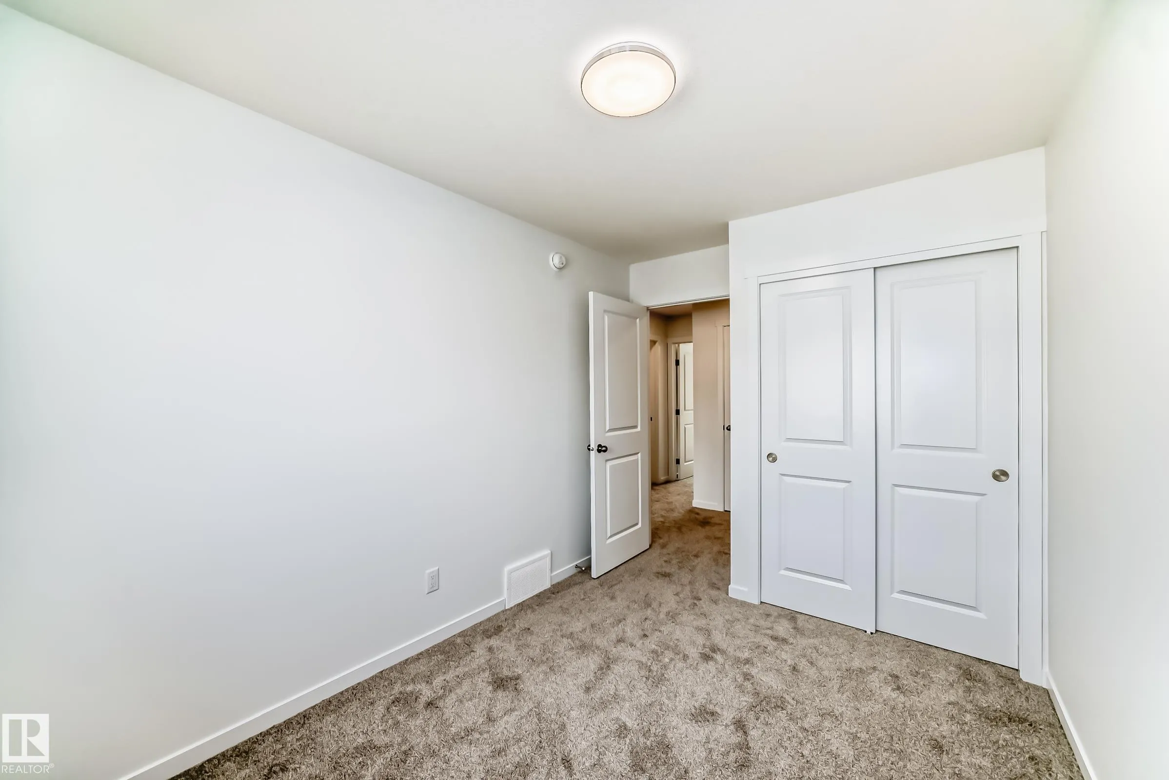 3965 Wren Loop