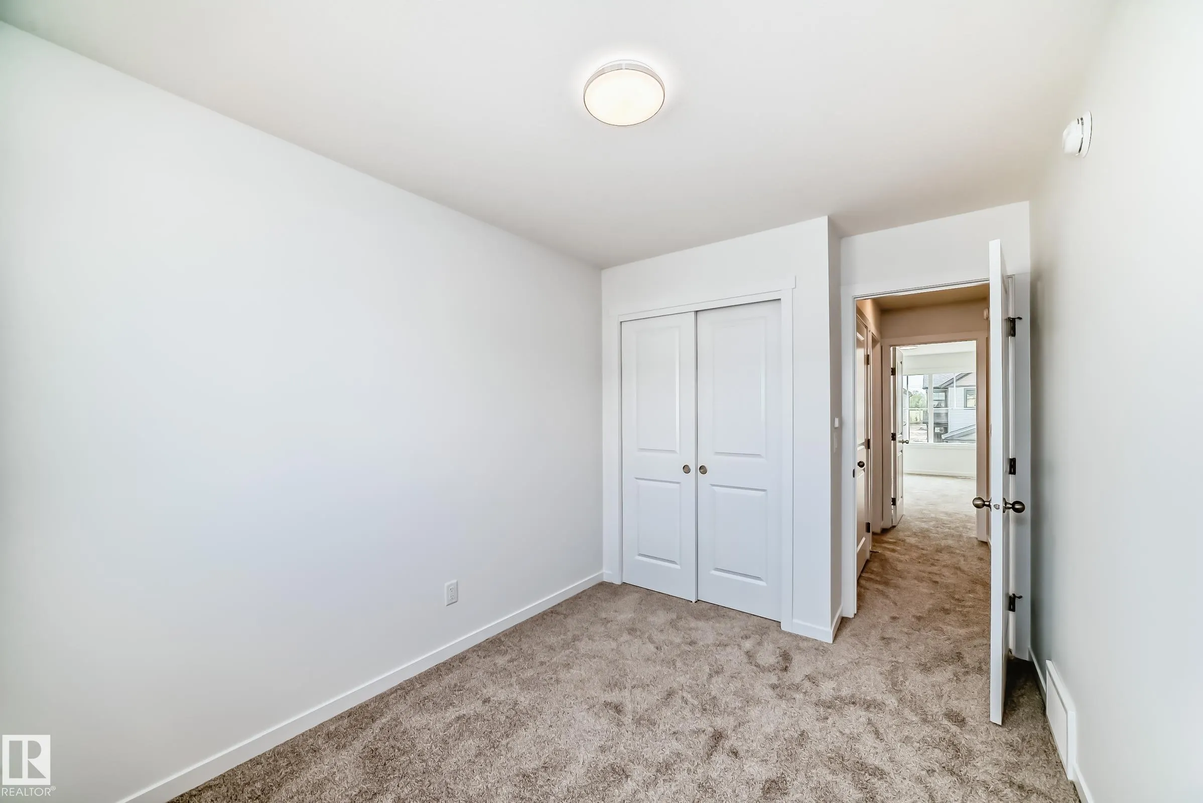 3965 Wren Loop