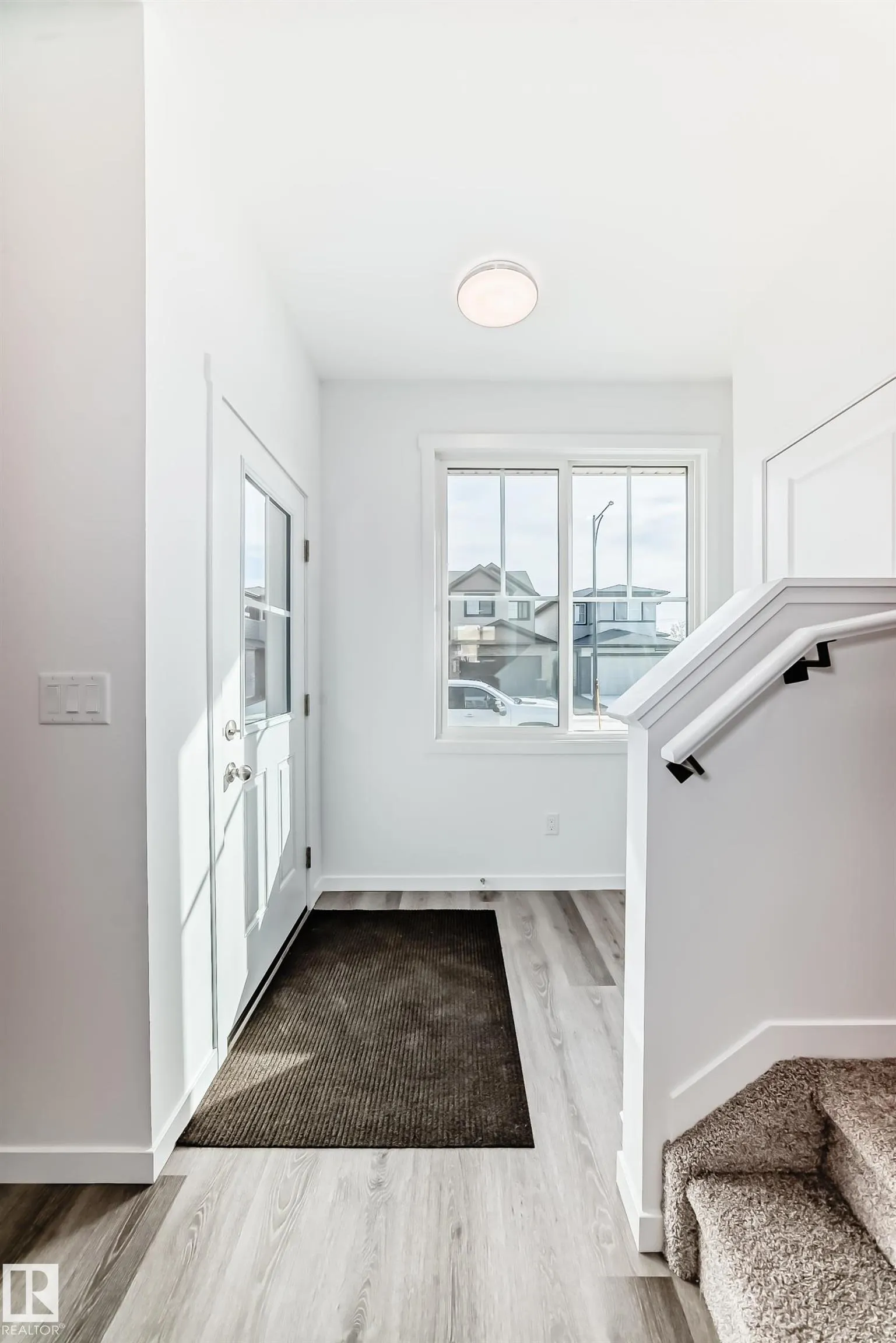 3965 Wren Loop