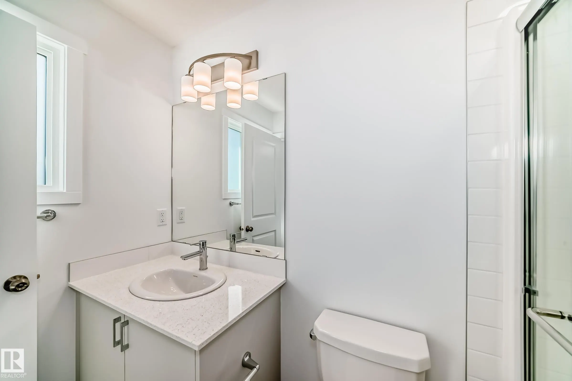 3965 Wren Loop