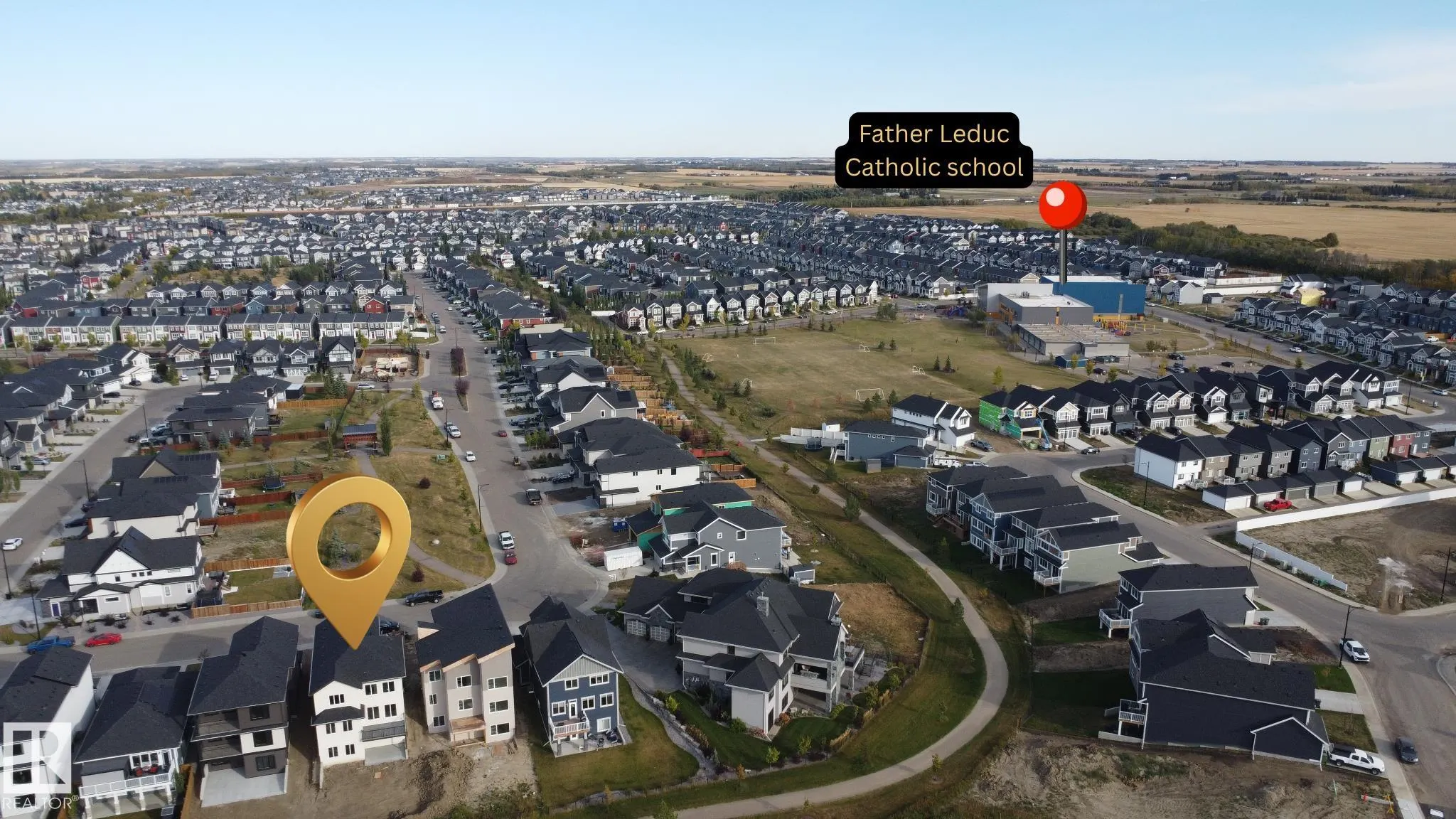 144 Edgewater Cir