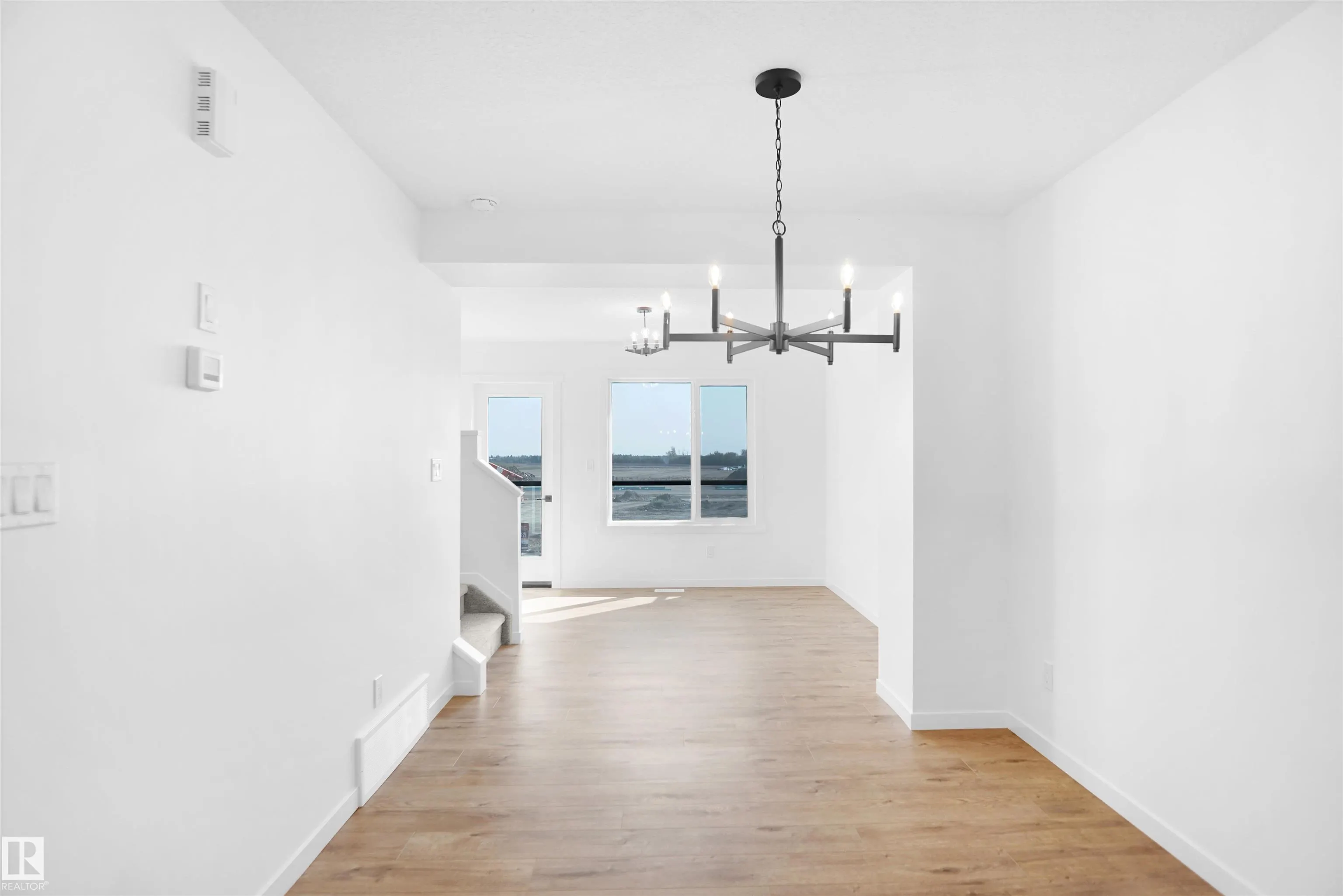 5142 RIVER'S EDGE Way