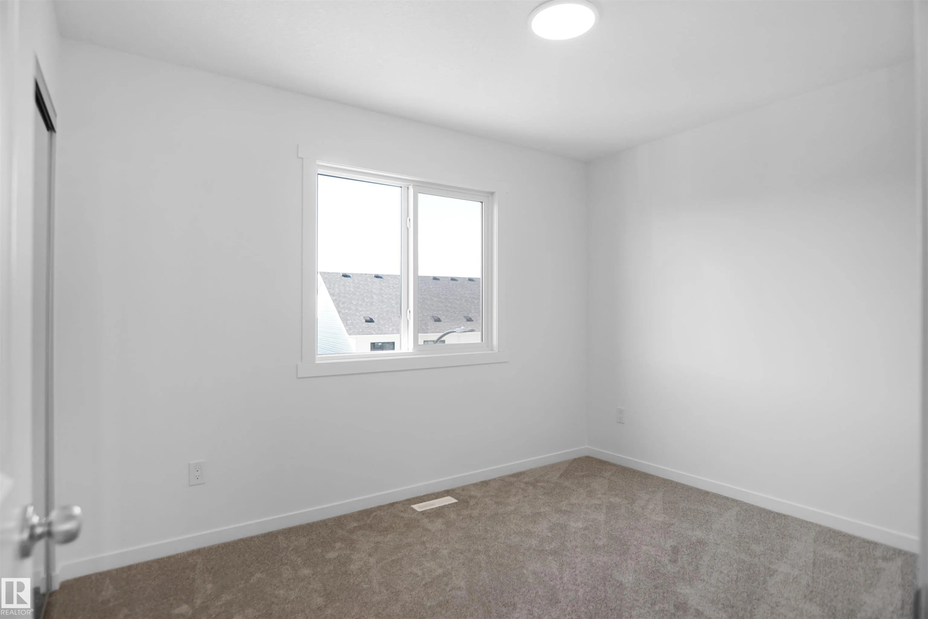 525 SECORD Boulevard
