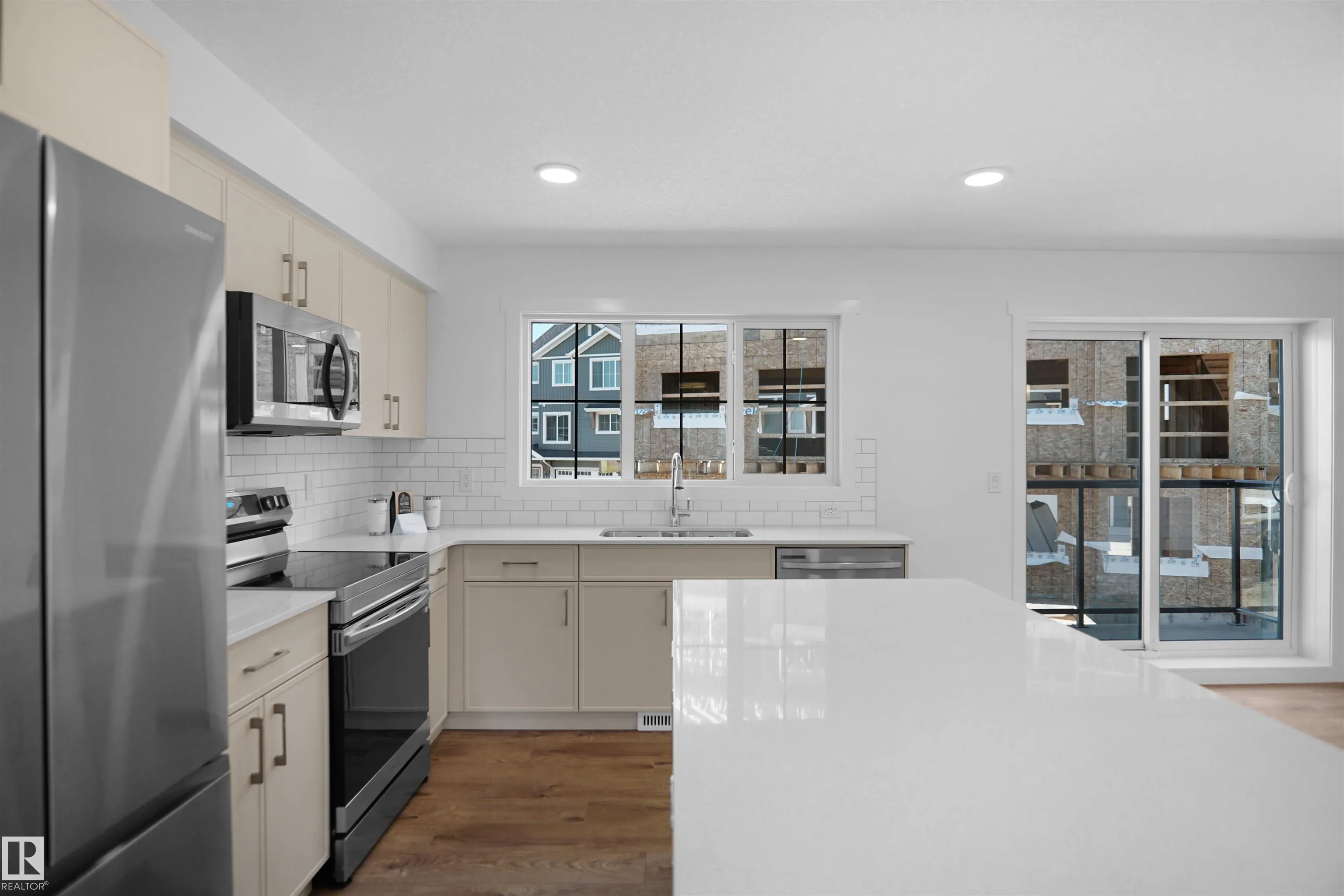 525 SECORD Boulevard