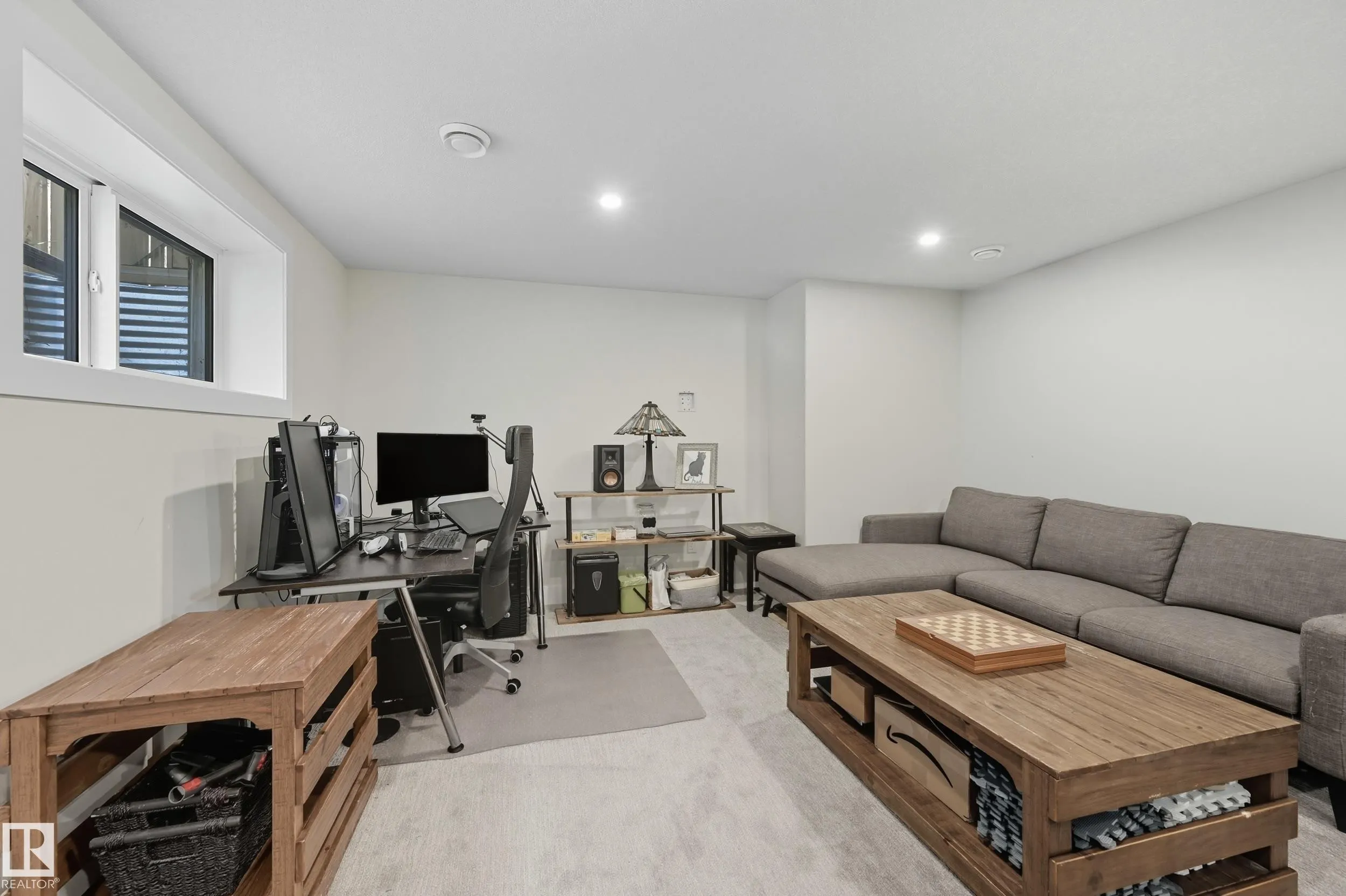 8806 85 Avenue