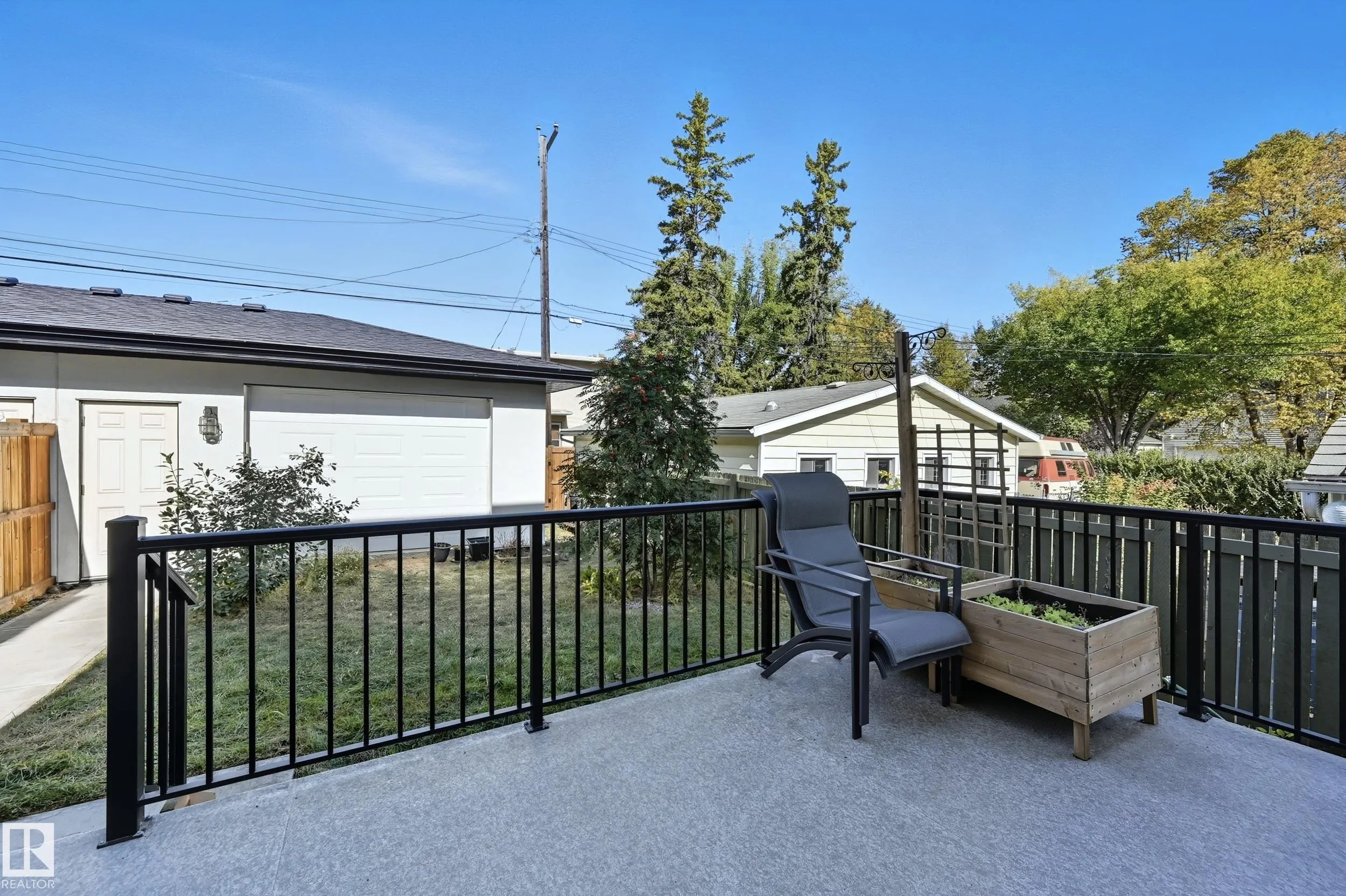 8806 85 Avenue