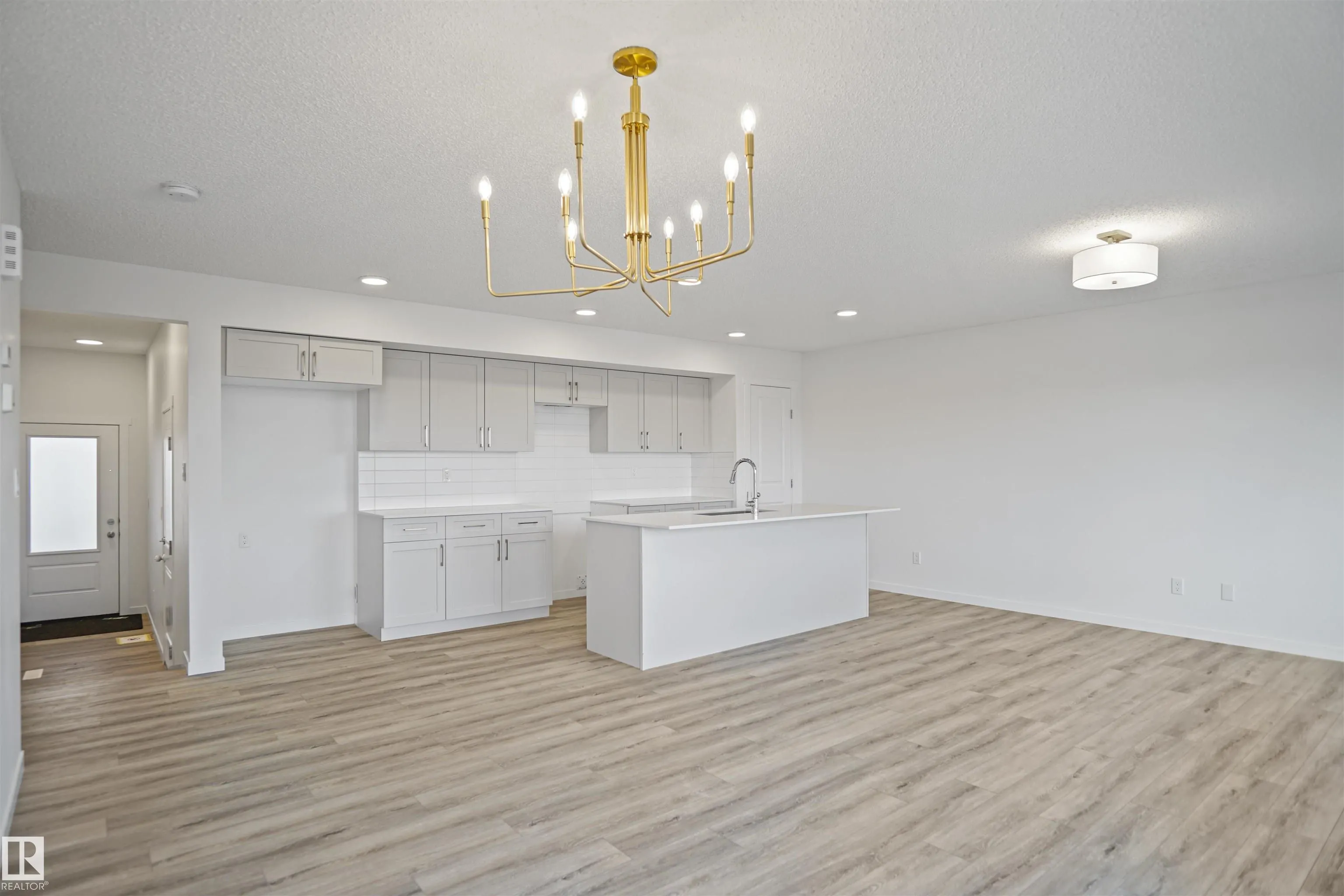 19904 31 Avenue