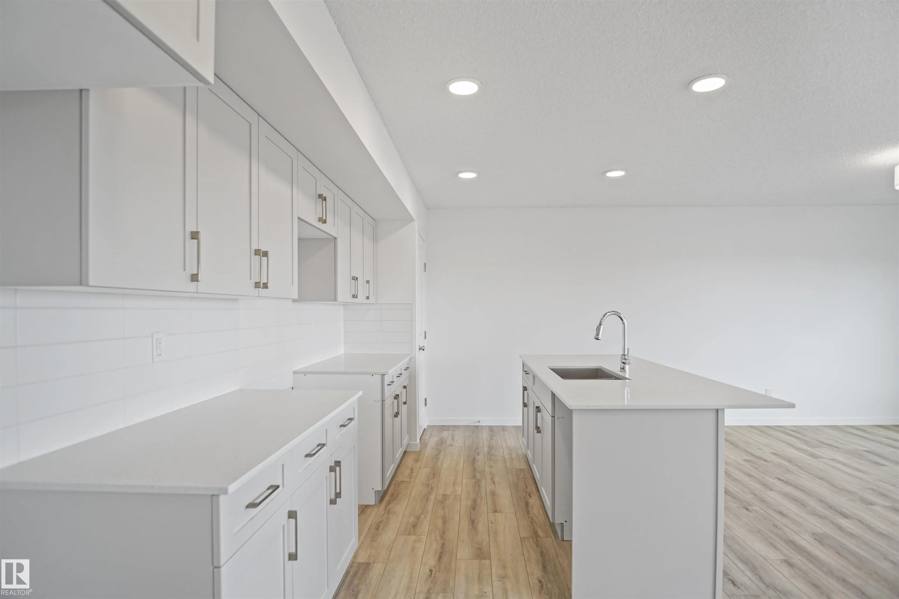 19904 31 Avenue