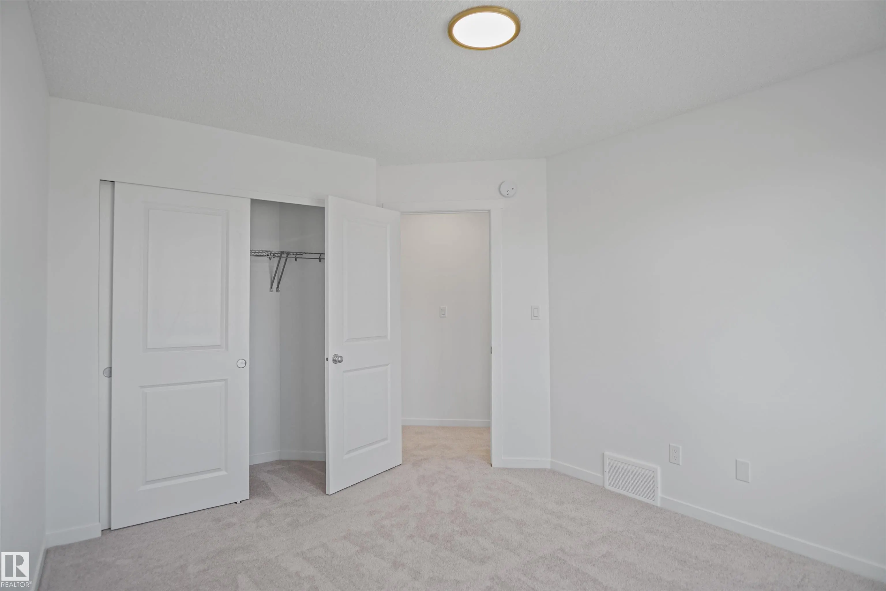 19904 31 Avenue