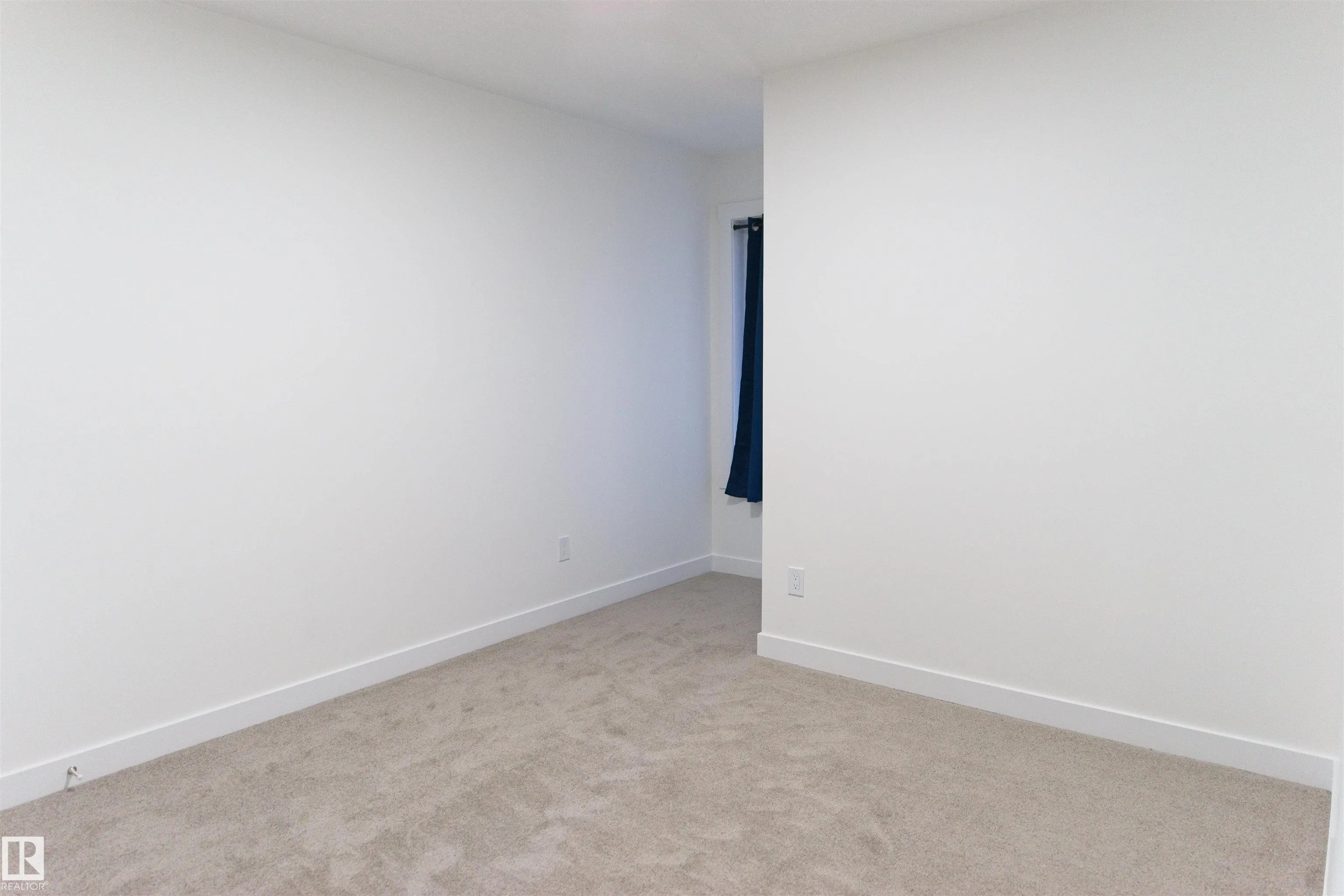 2710 66 St