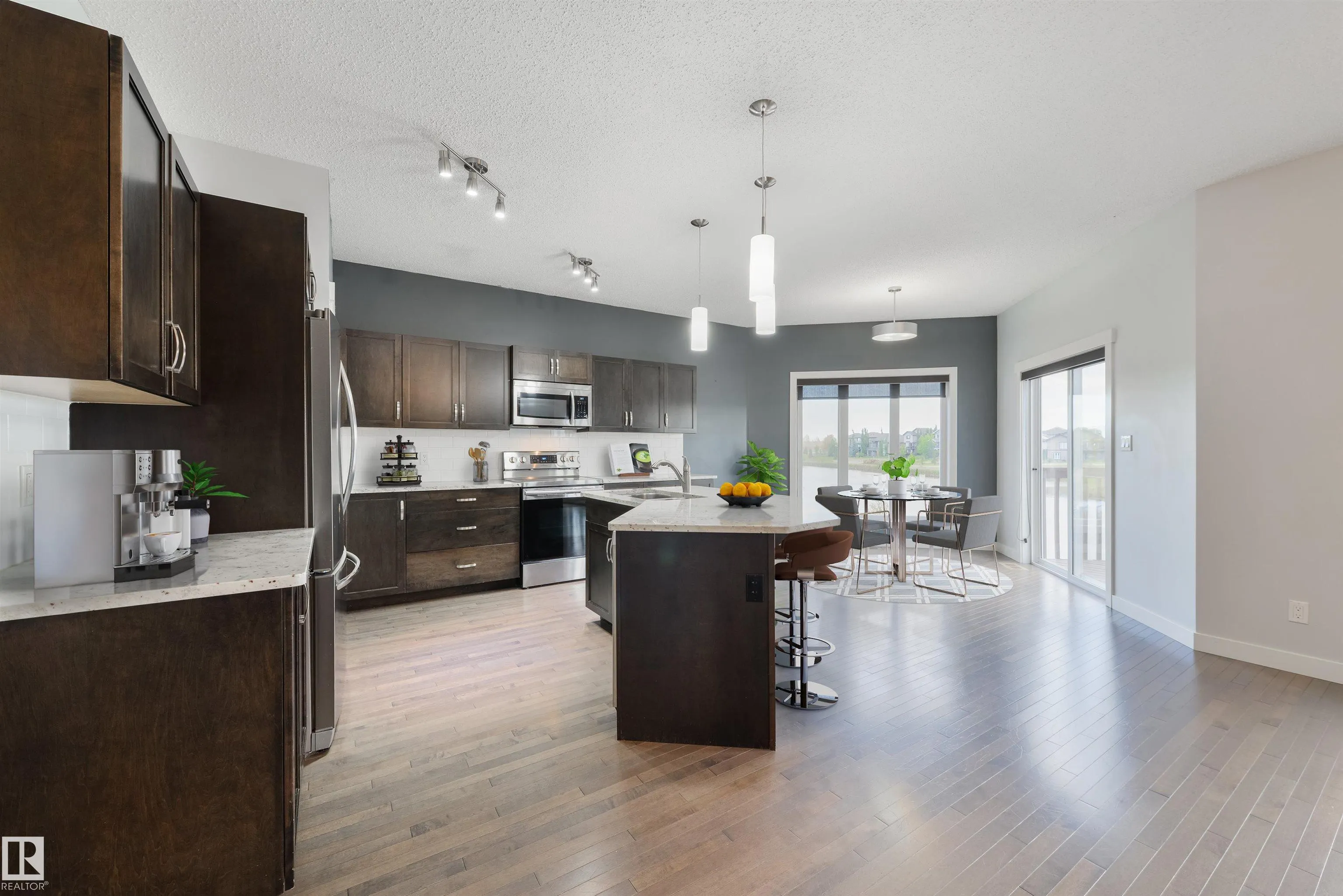 63 DALQUIST Bay