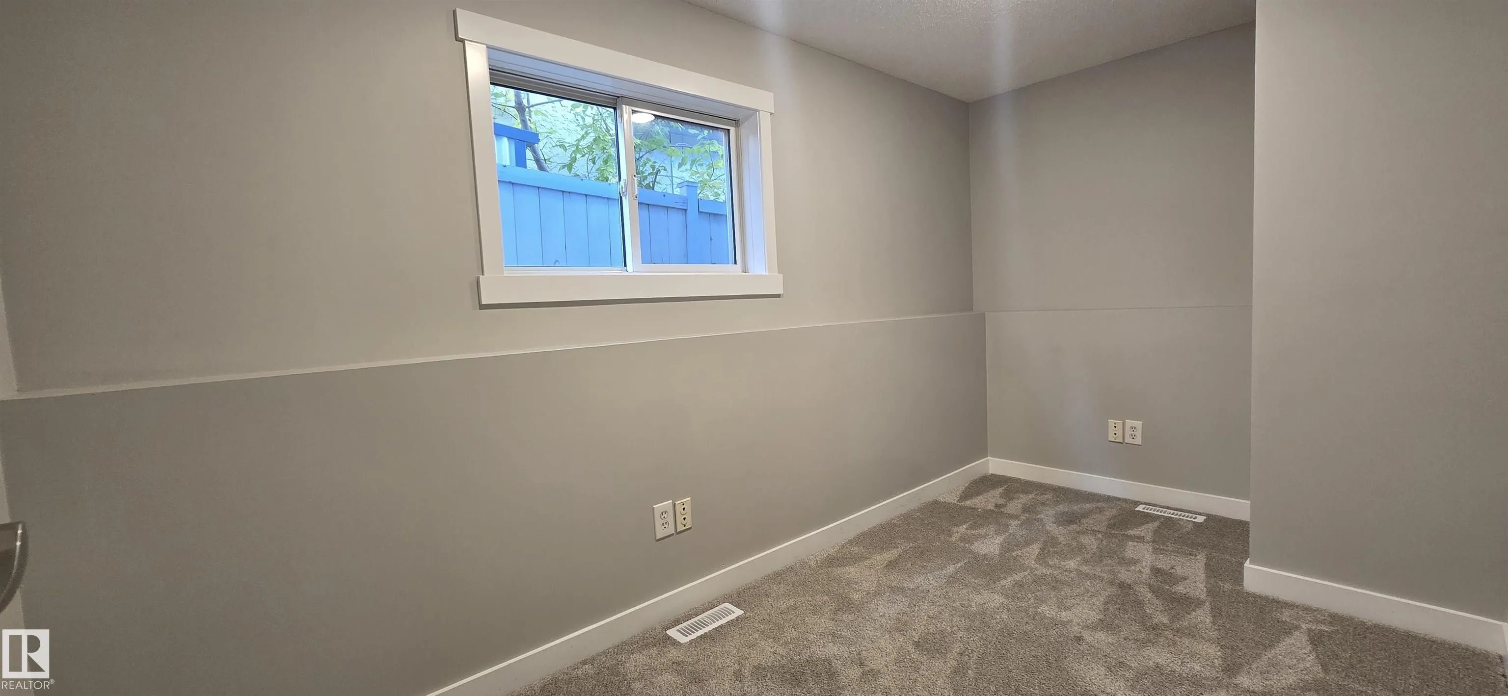 42 BLUEBERRY Crescent
