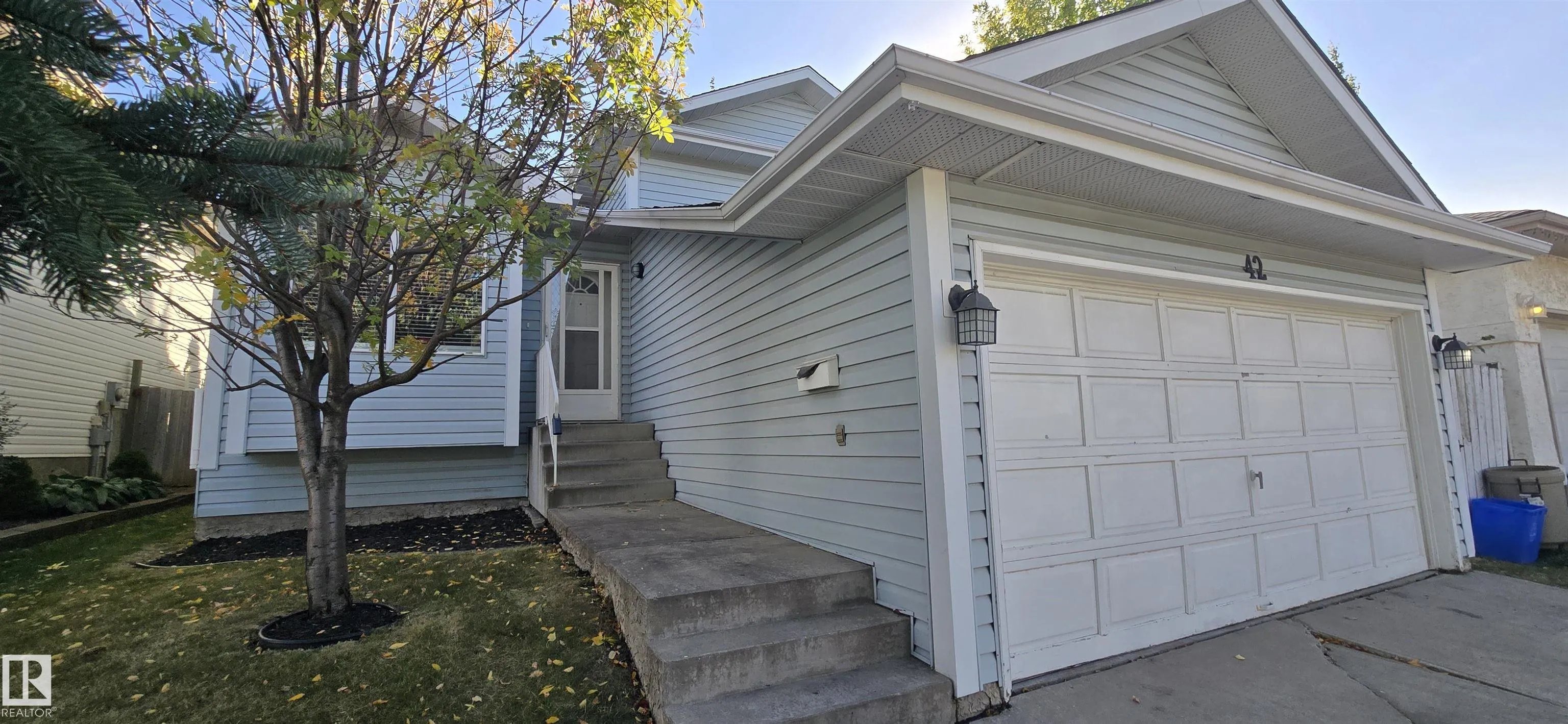 42 BLUEBERRY Crescent