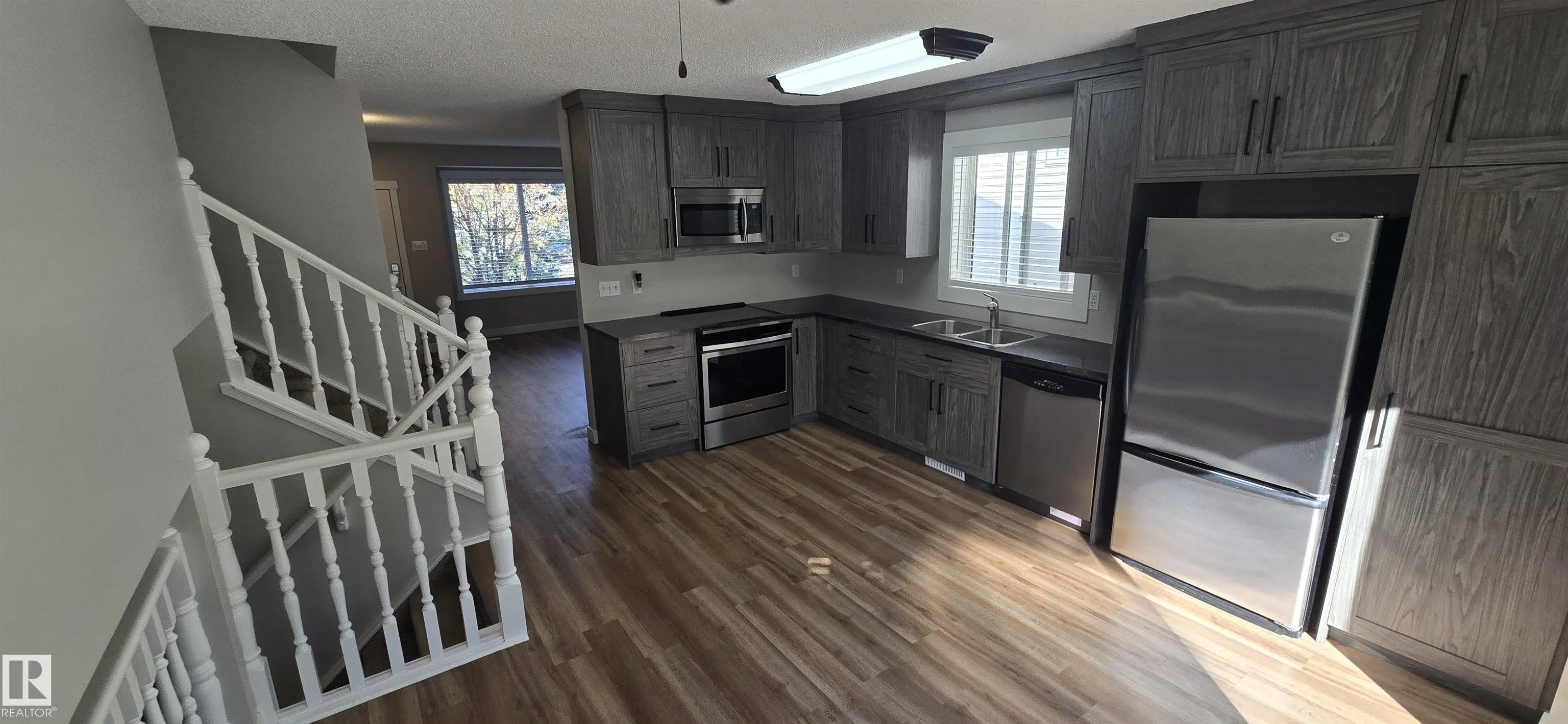 42 BLUEBERRY Crescent