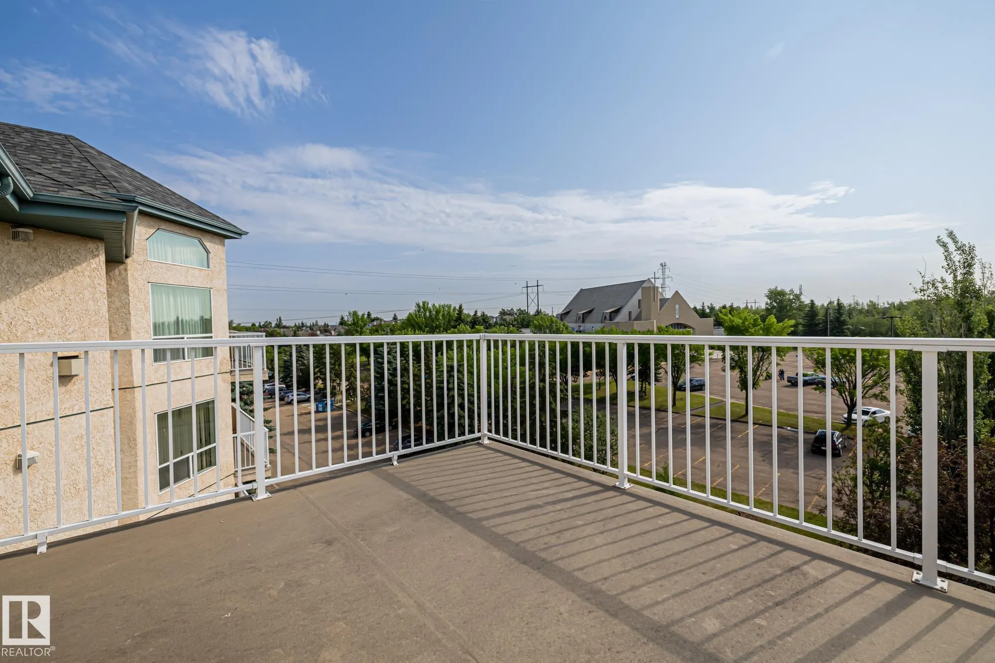182 HADDOW Close