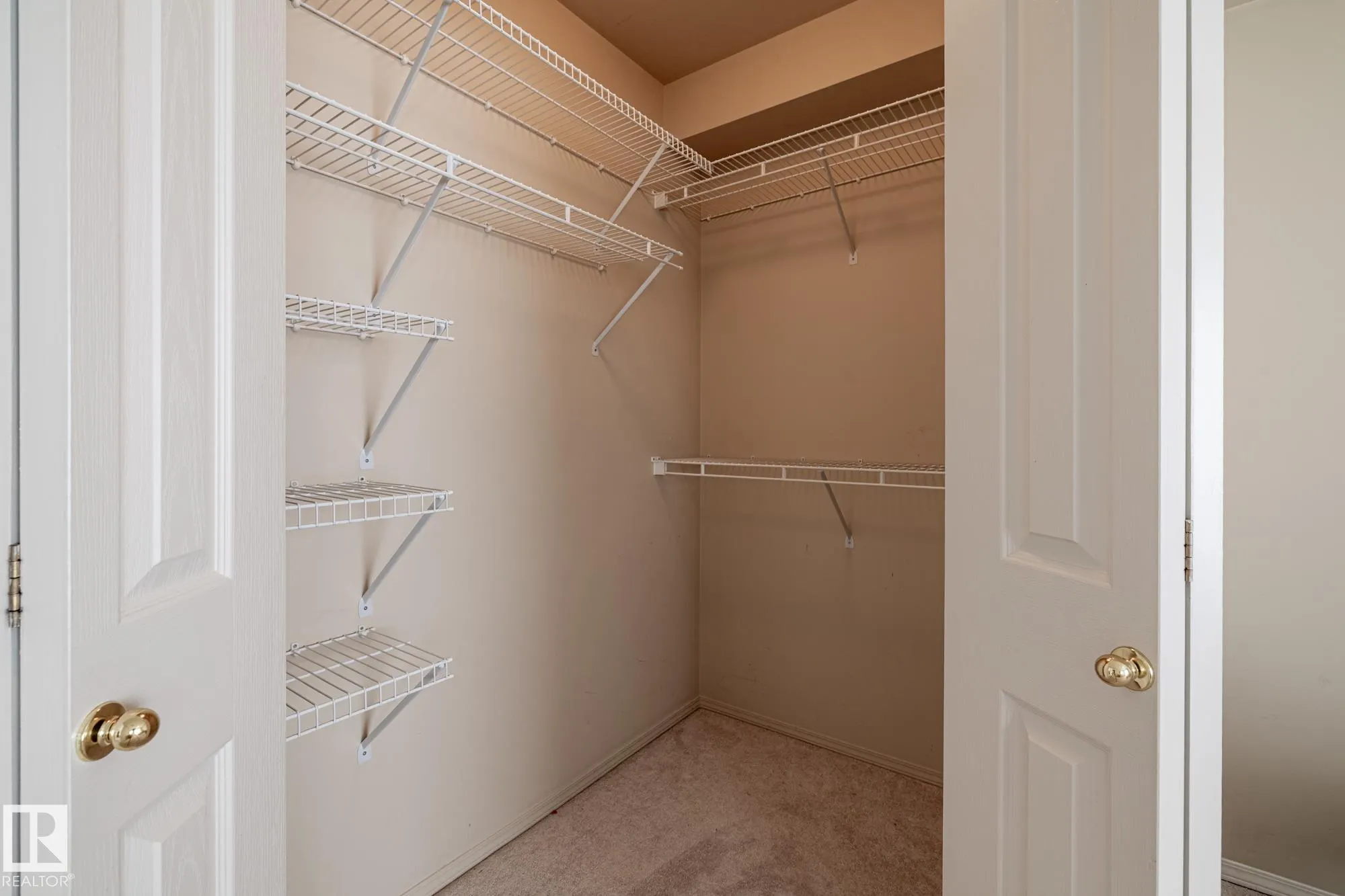 182 HADDOW Close