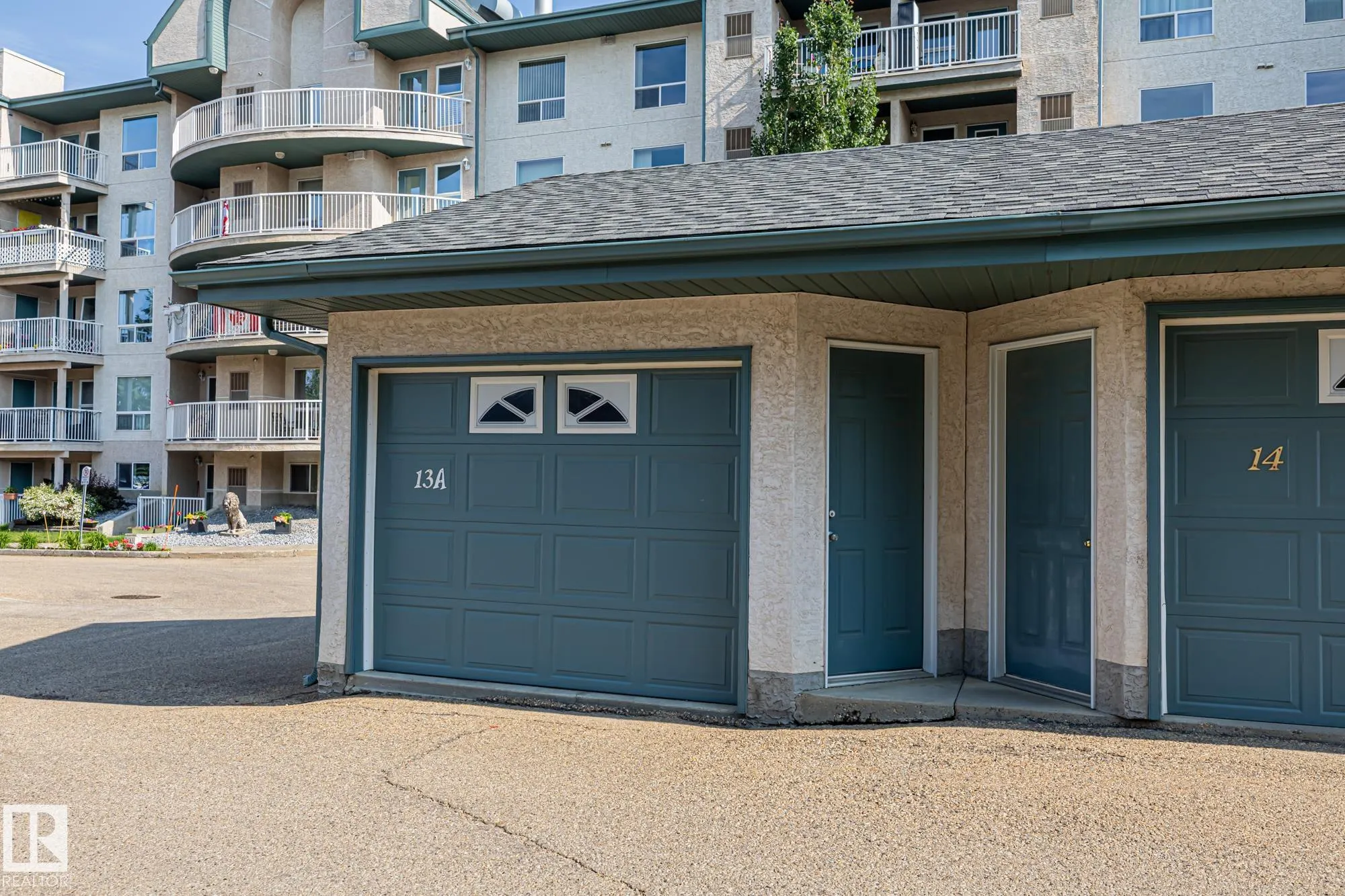 182 HADDOW Close