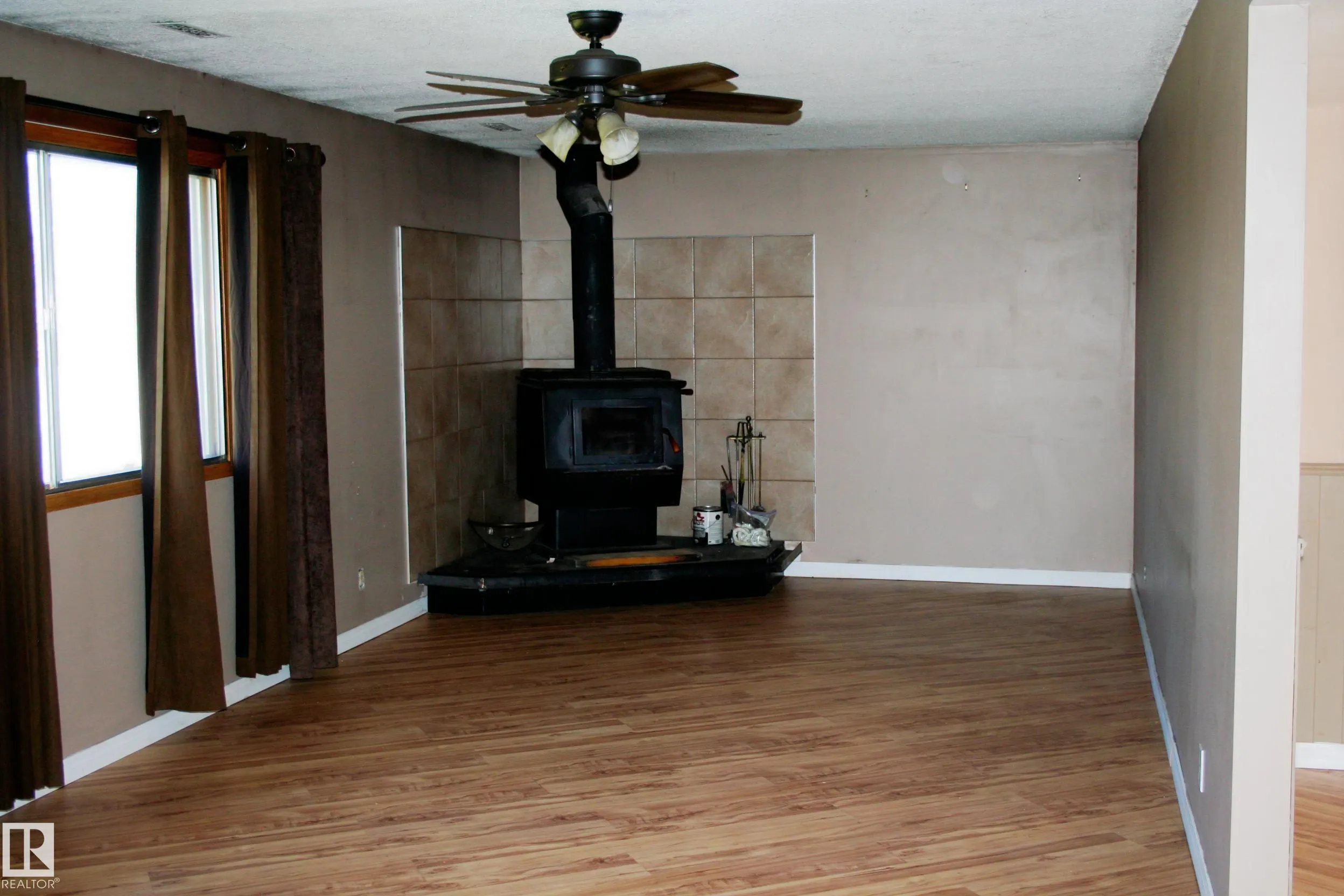 21542 twp 492