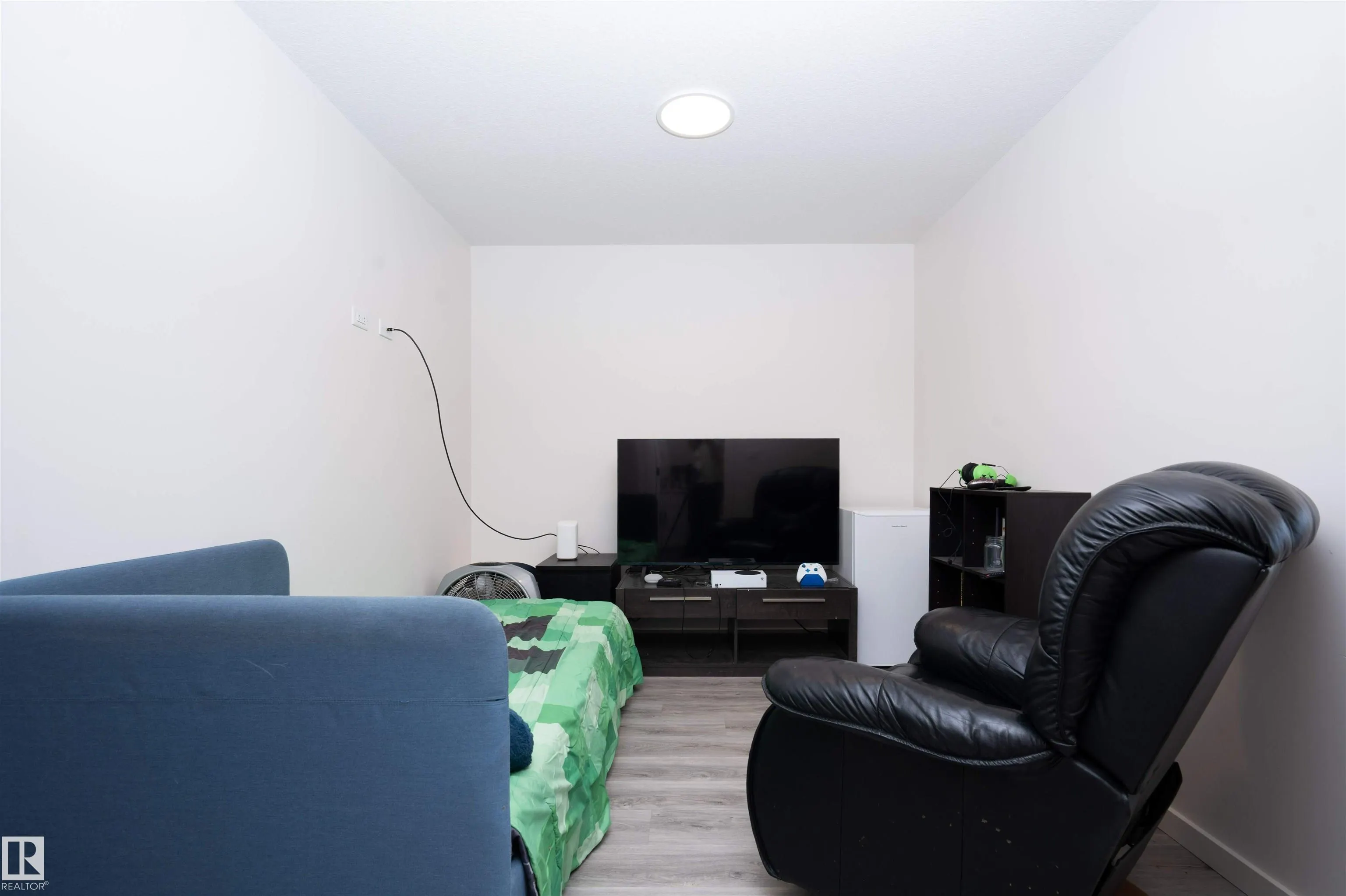 1235 PODERSKY Wynd
