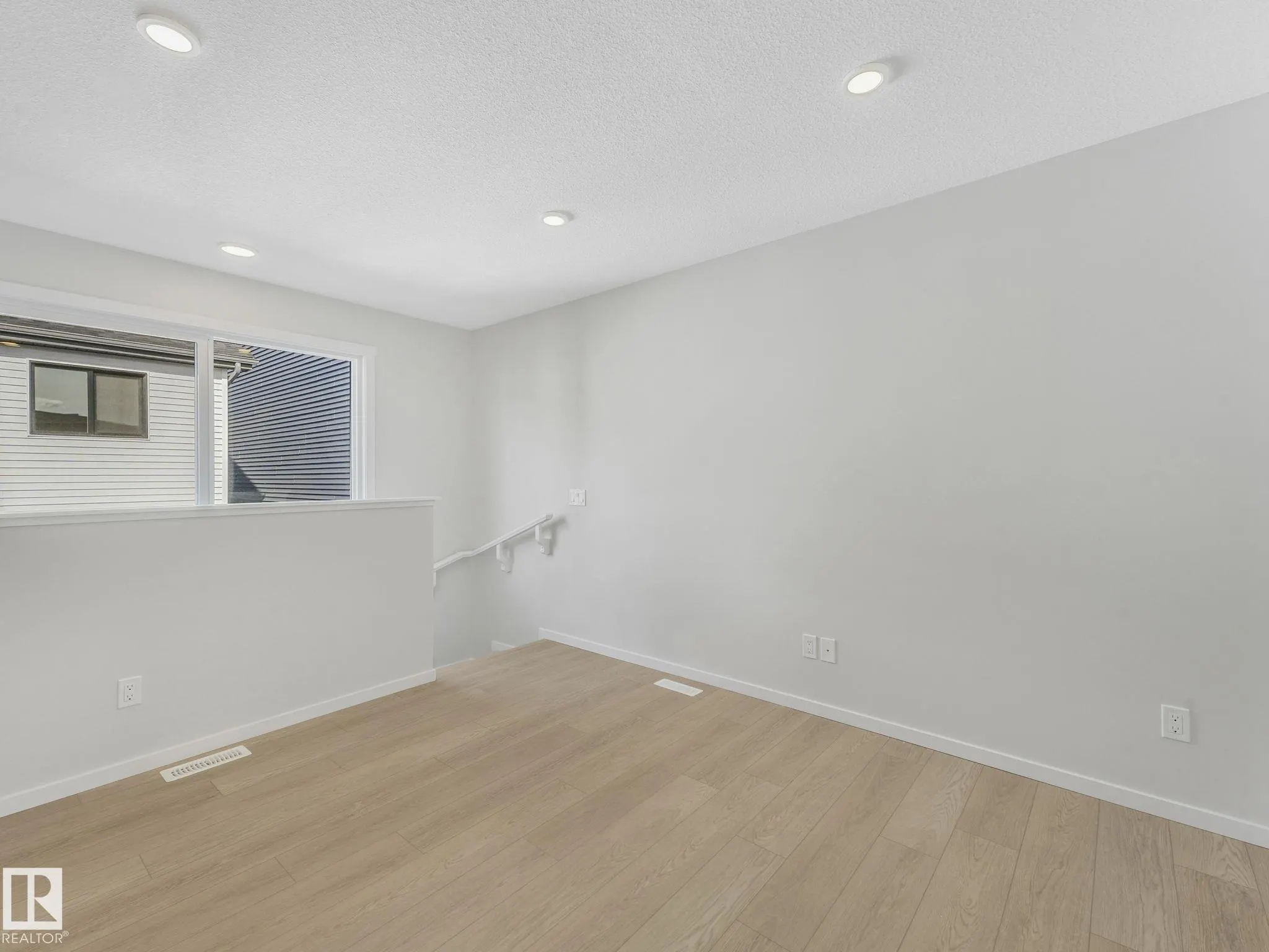 238 Orchards Blvd