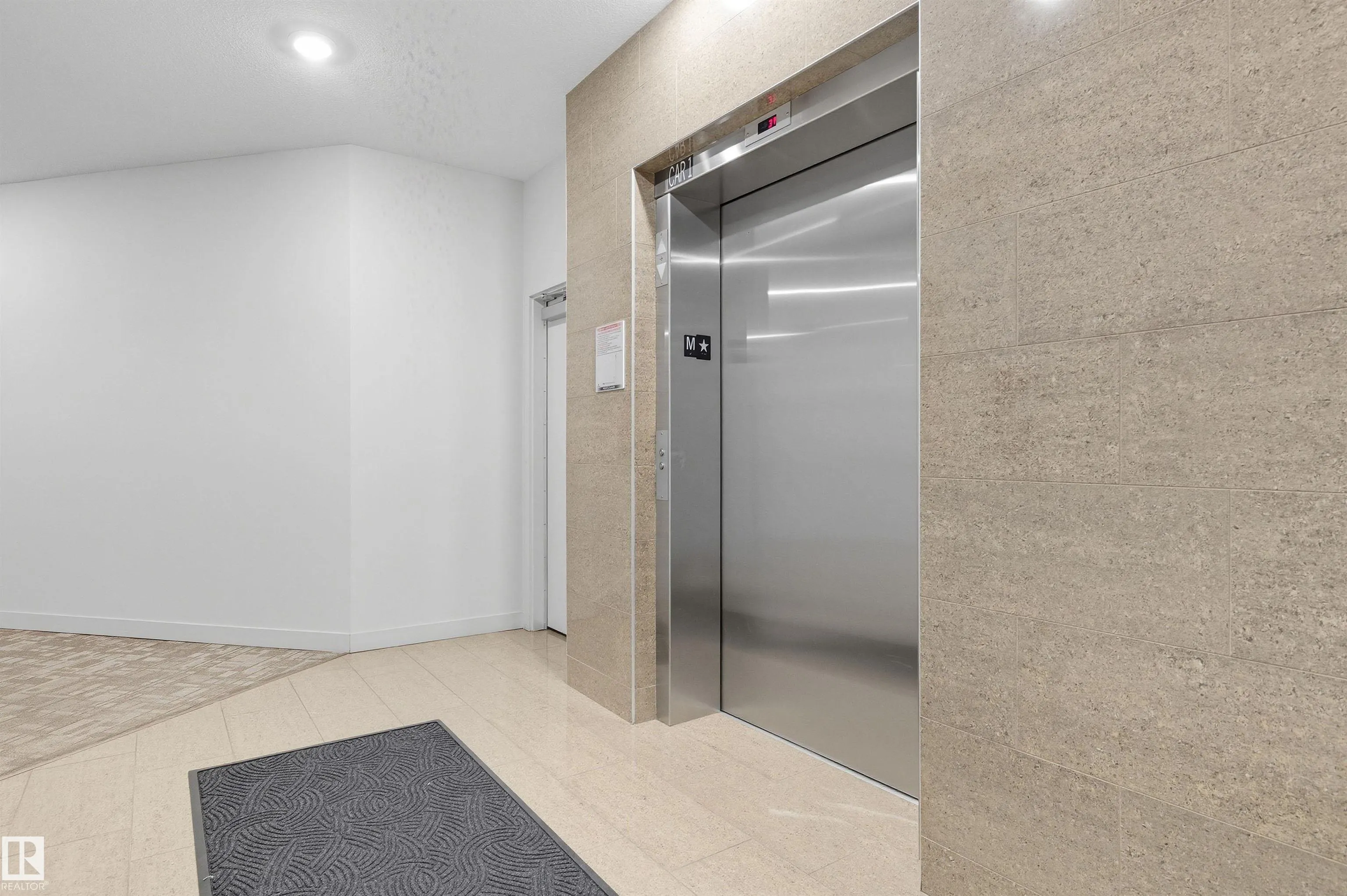 625 LEGER Way