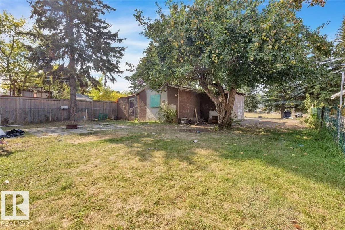 12016 67 Street