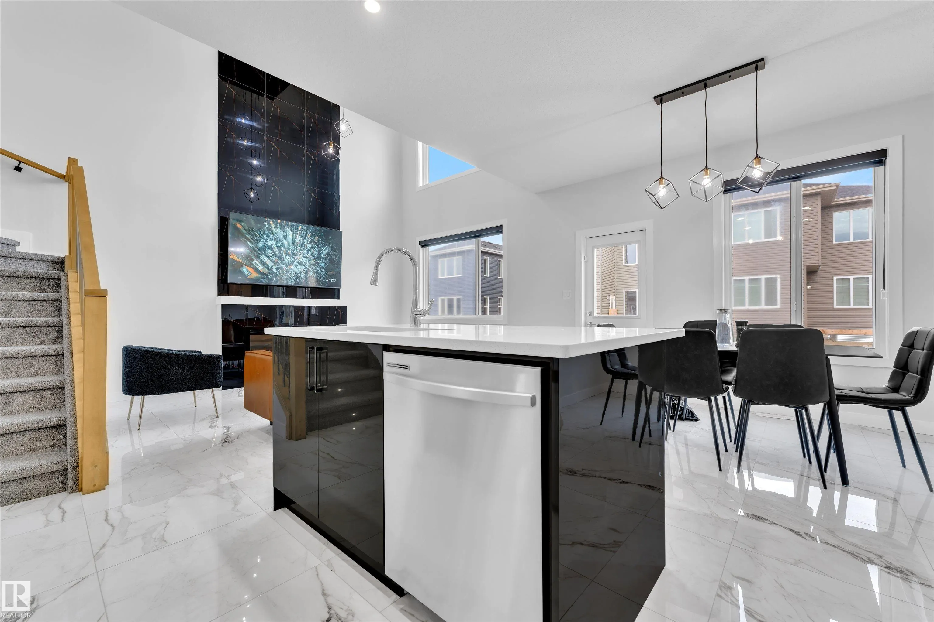 4013 36 ST