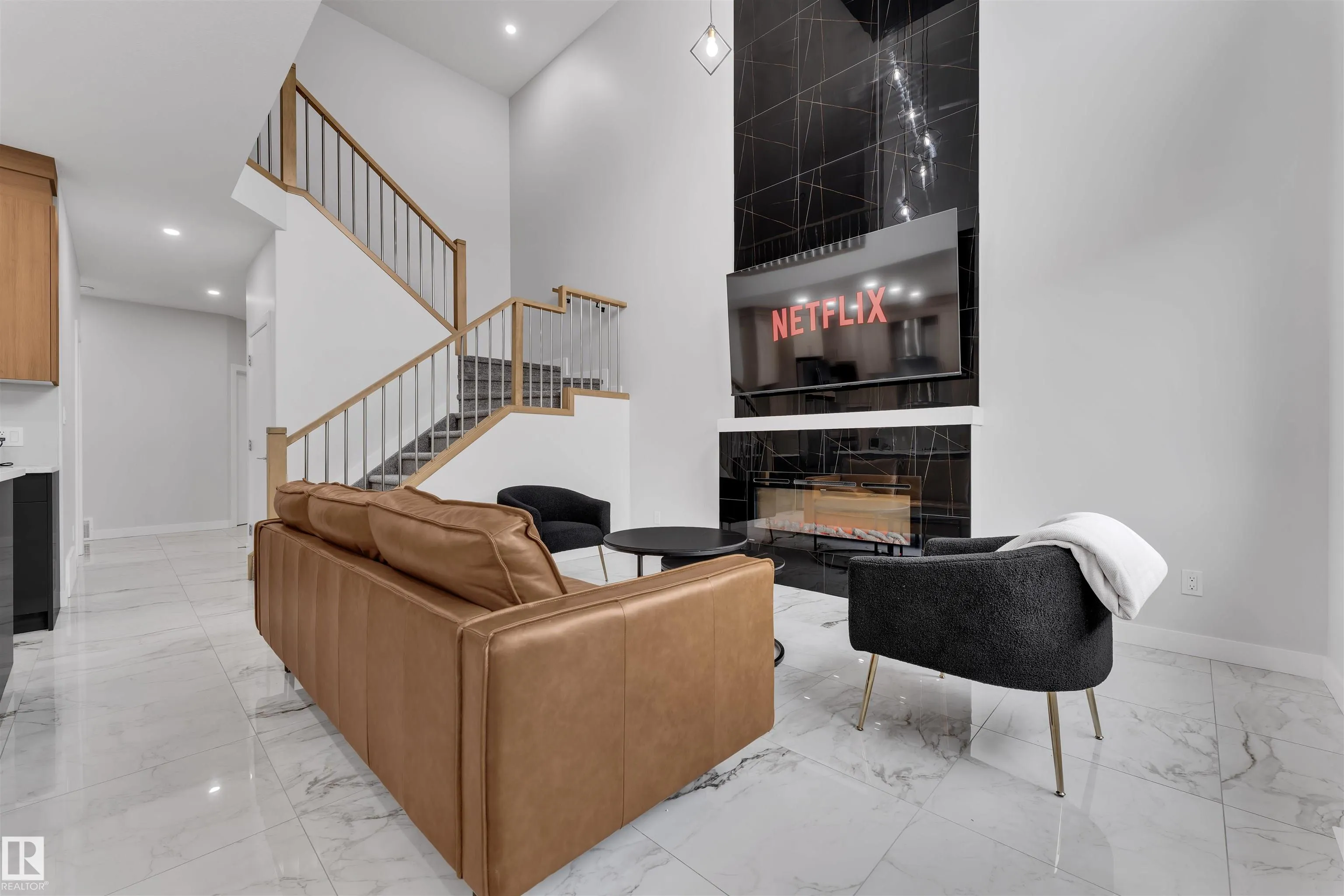 4013 36 ST