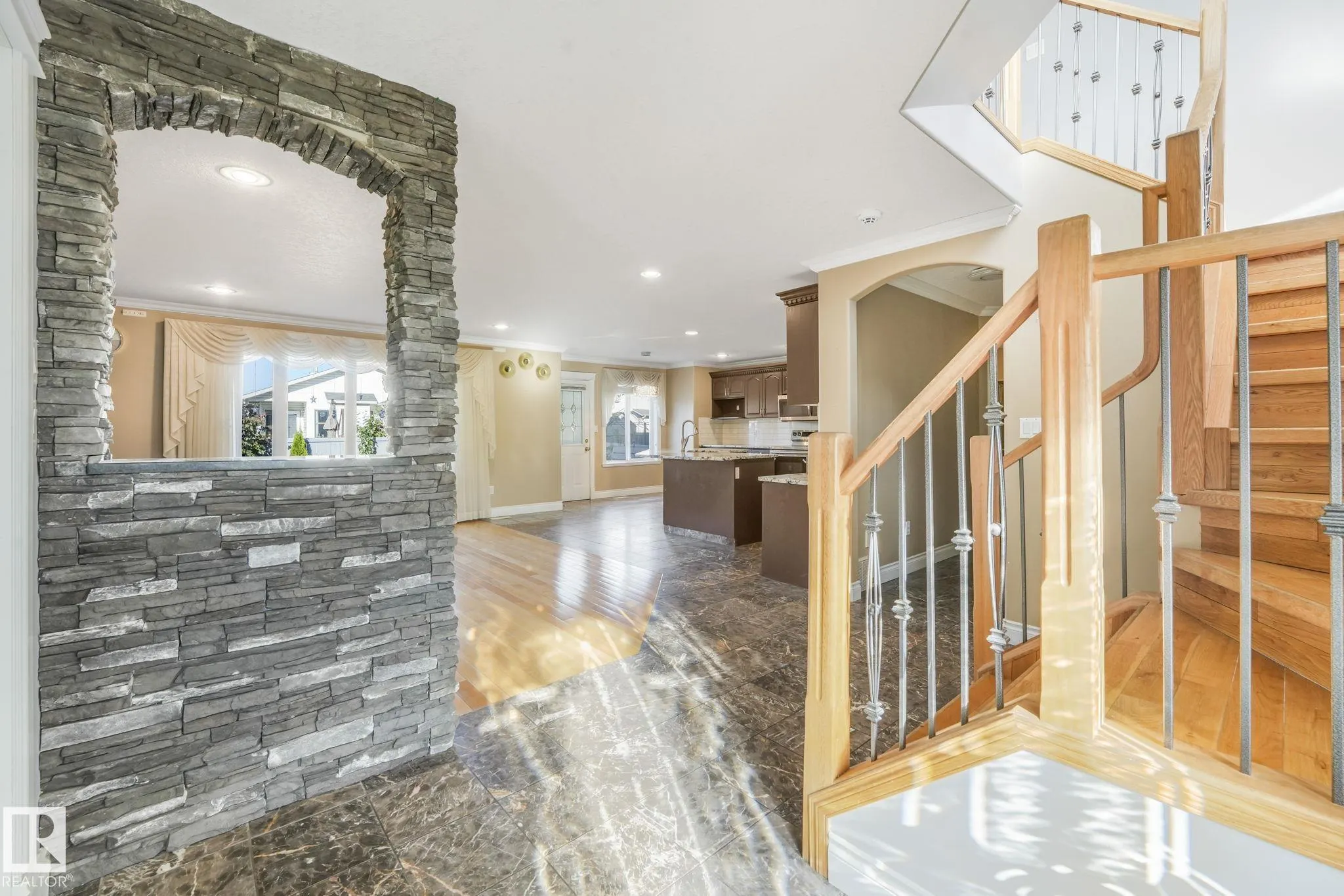 140 COTE Crescent