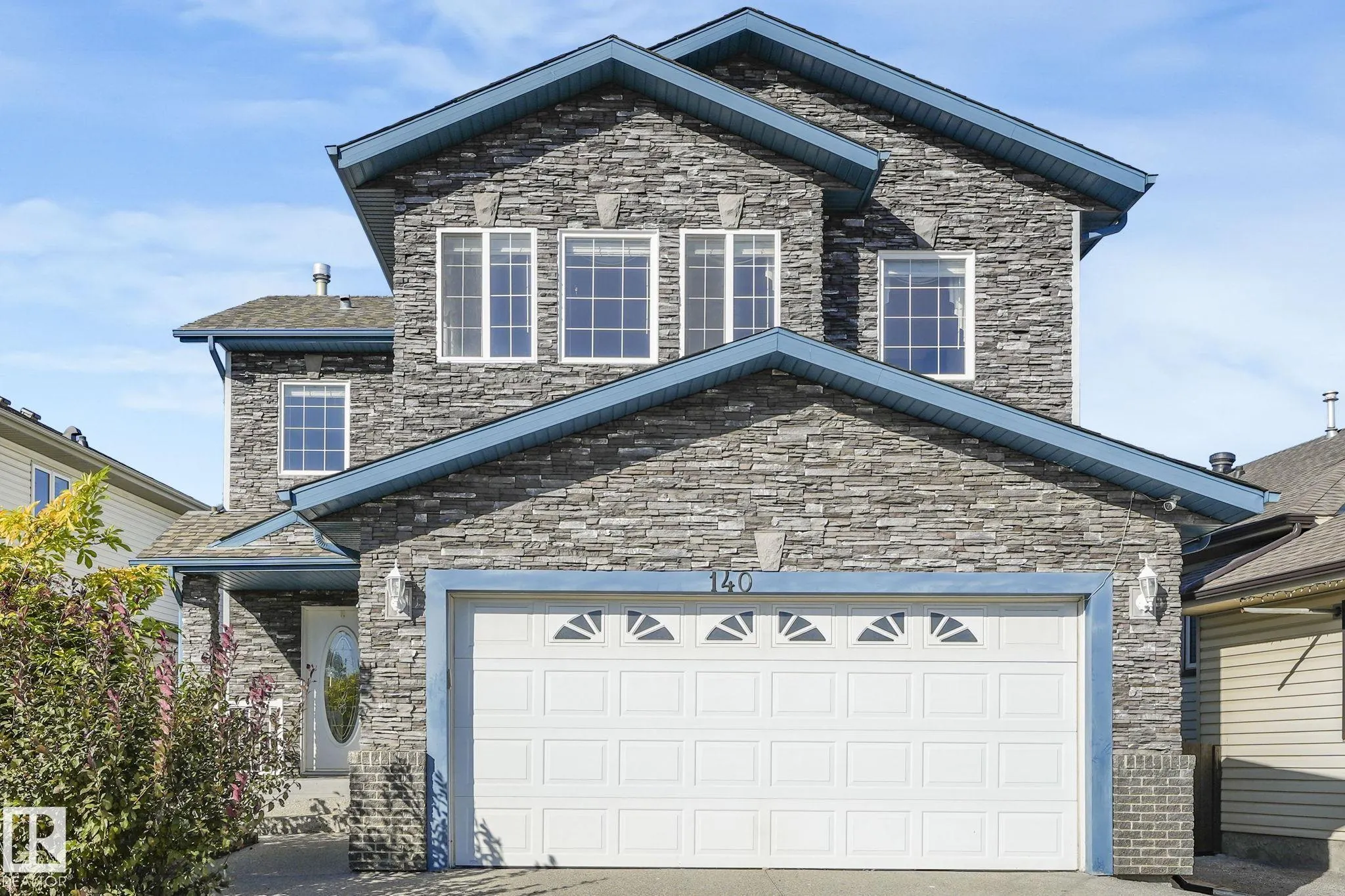 140 COTE Crescent