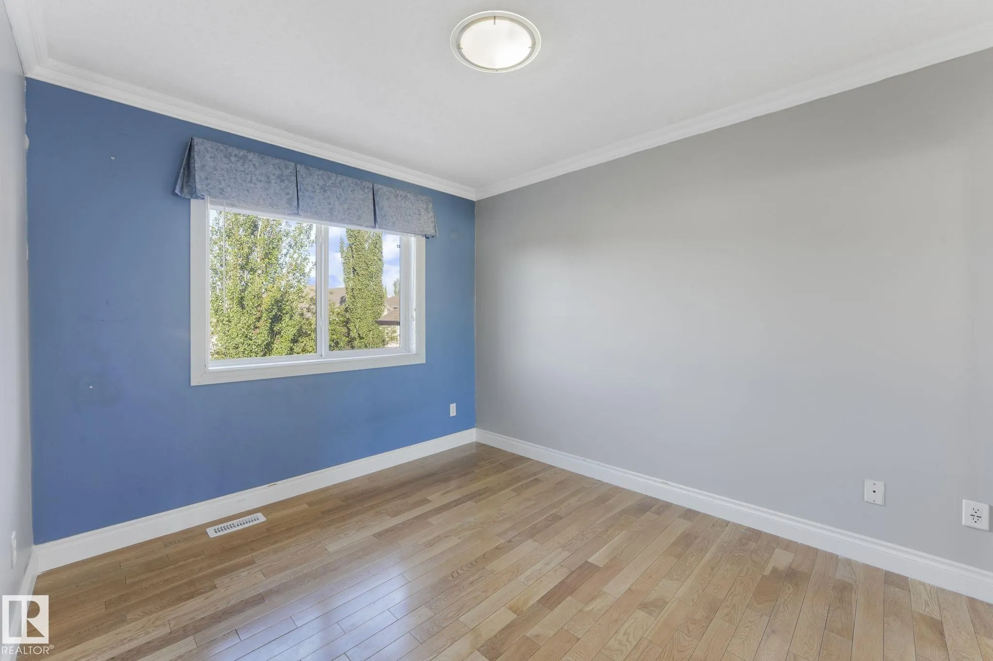 140 COTE Crescent