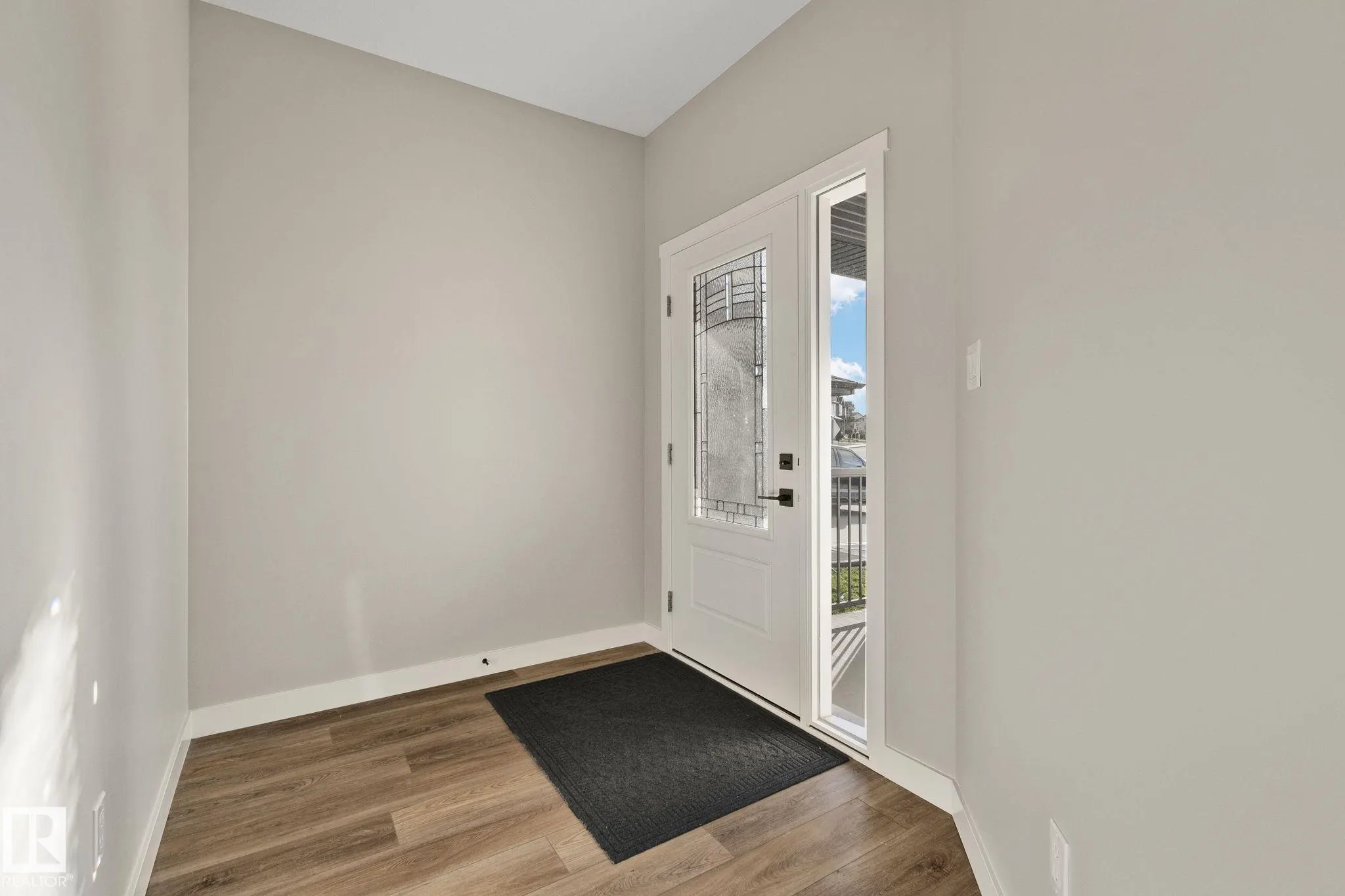 41 Savoy Cr