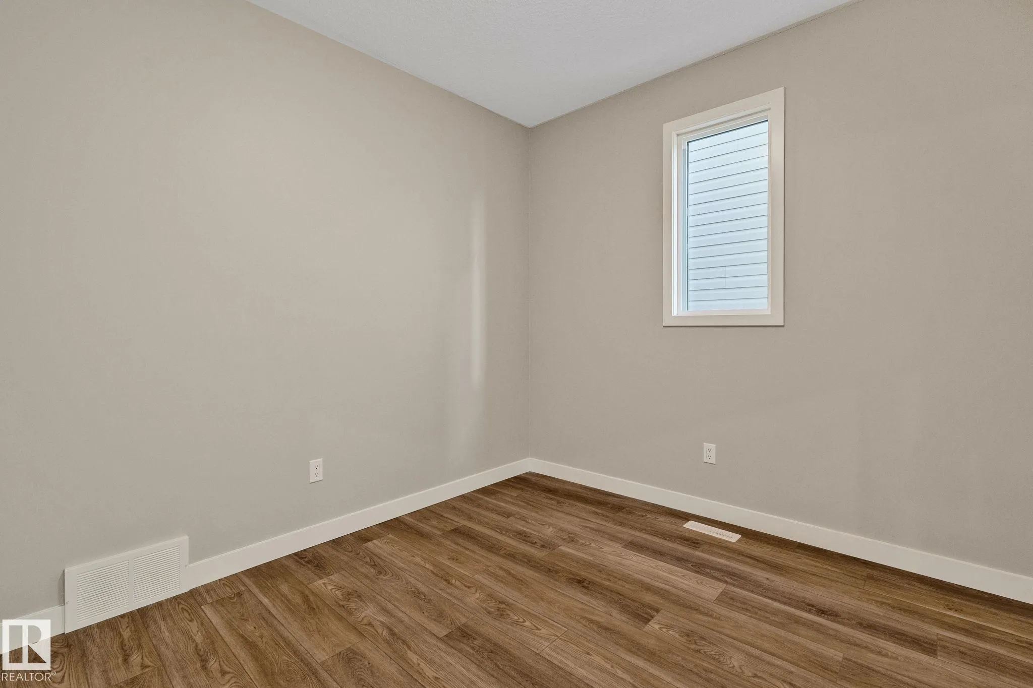 41 Savoy Cr
