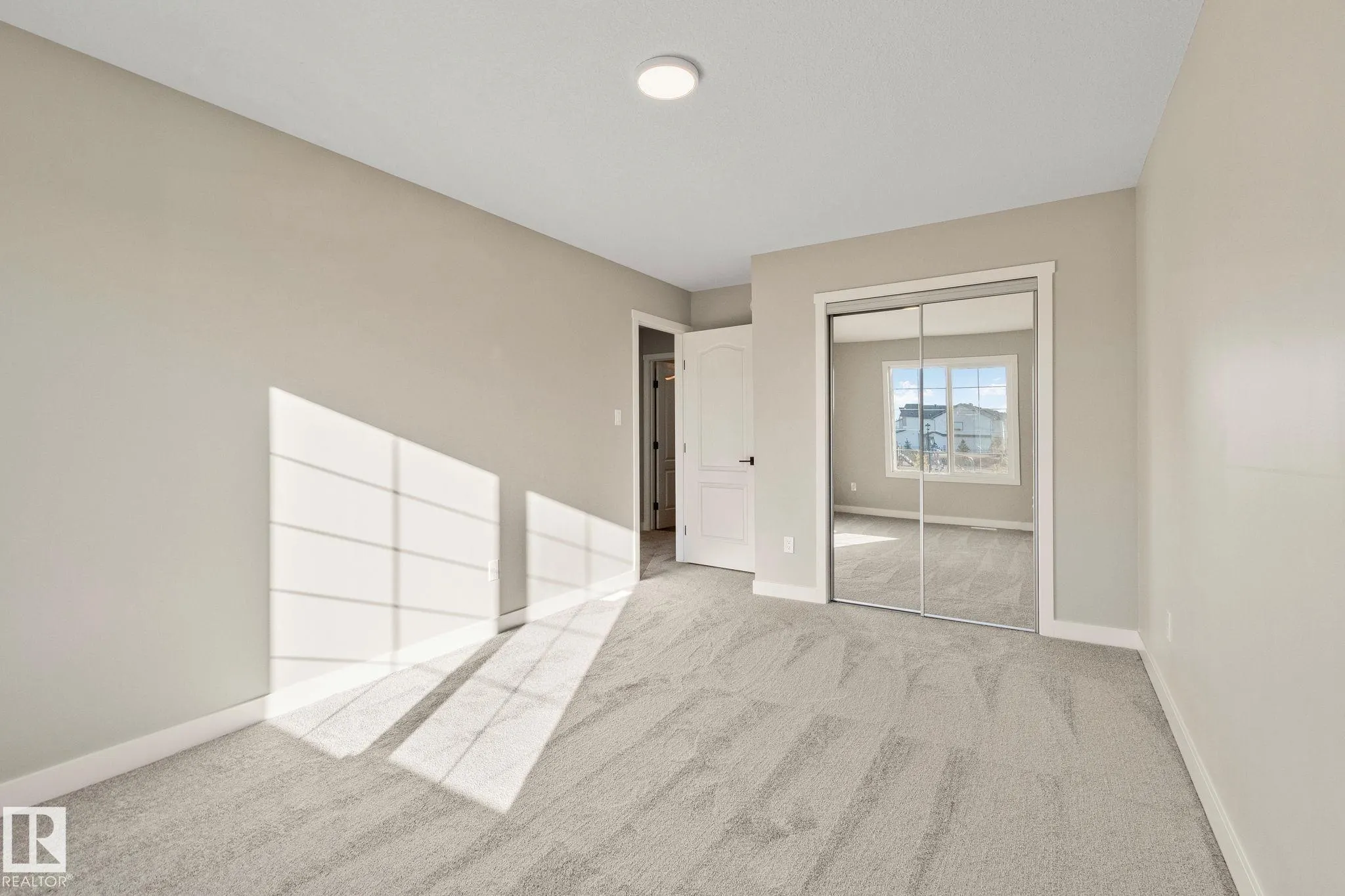 41 Savoy Cr