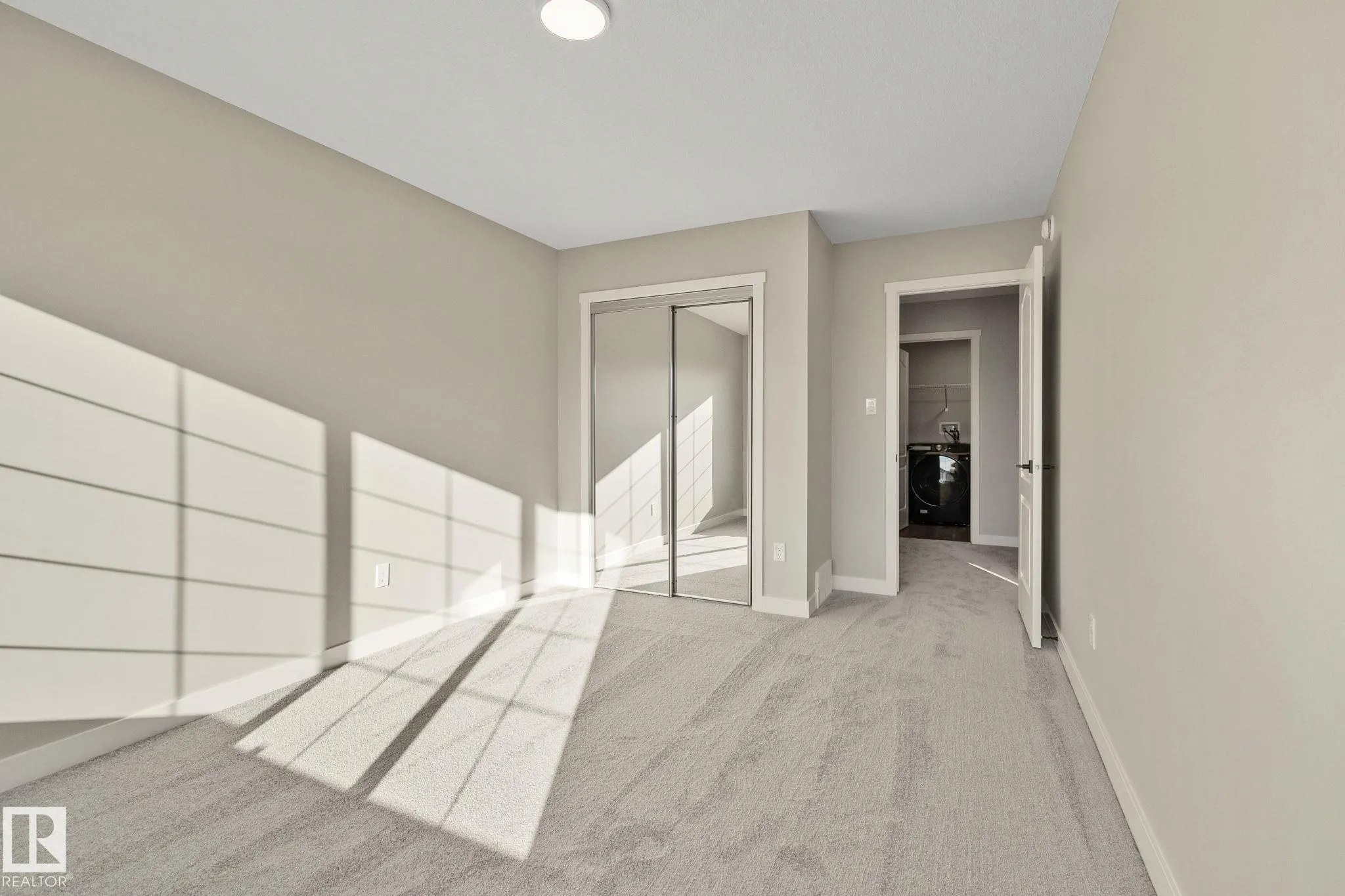 41 Savoy Cr