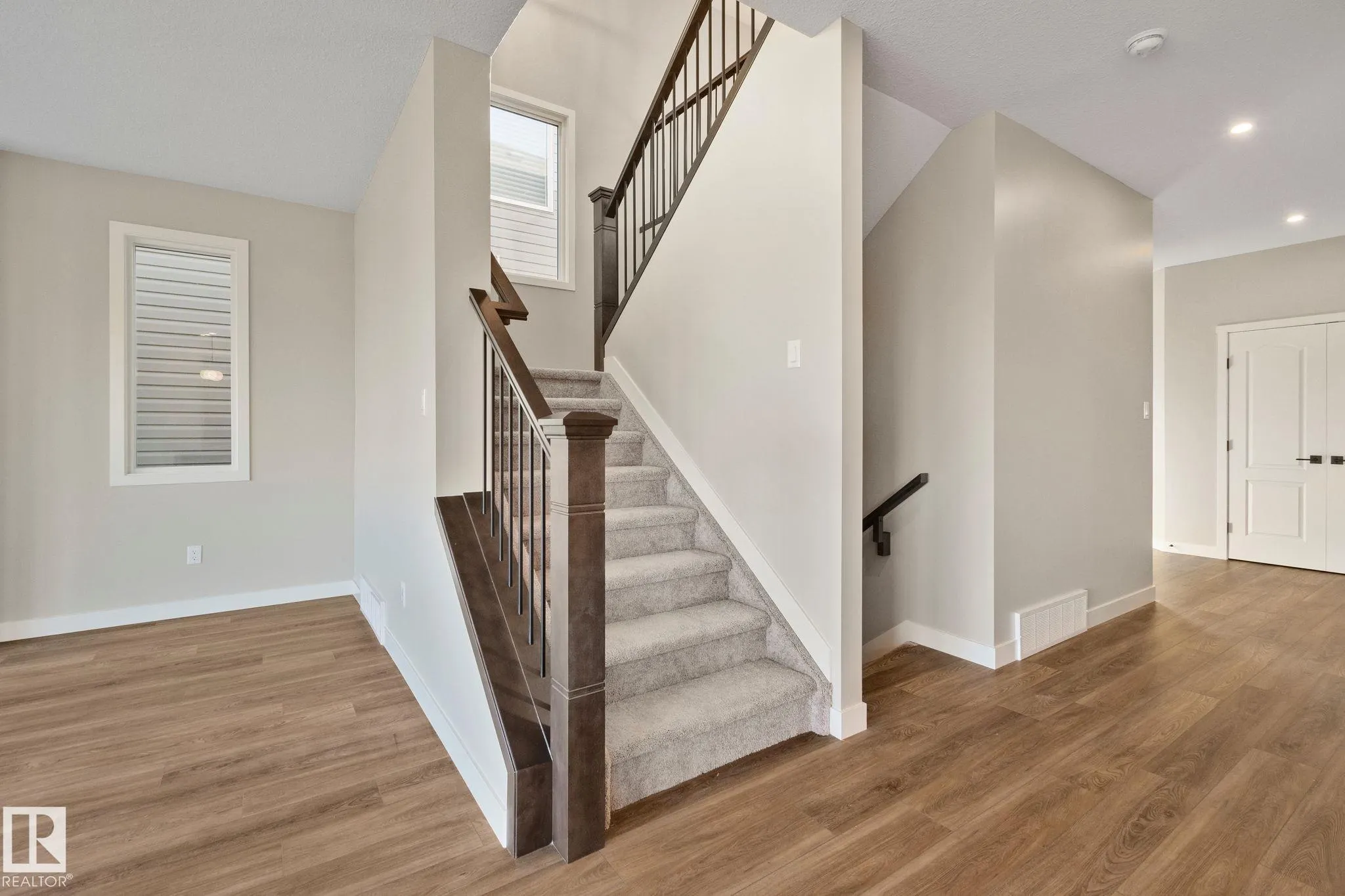 41 Savoy Cr