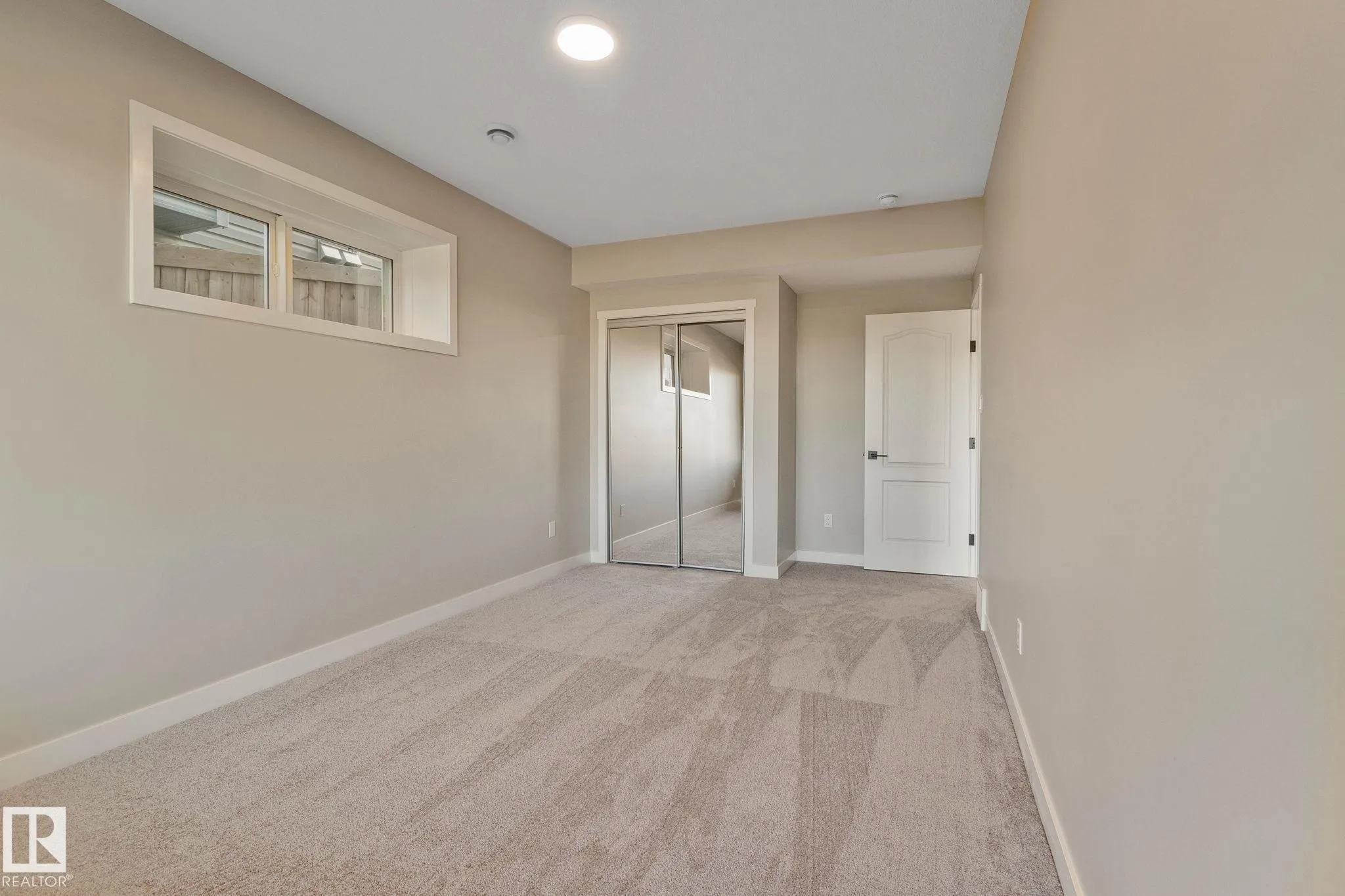 41 Savoy Cr
