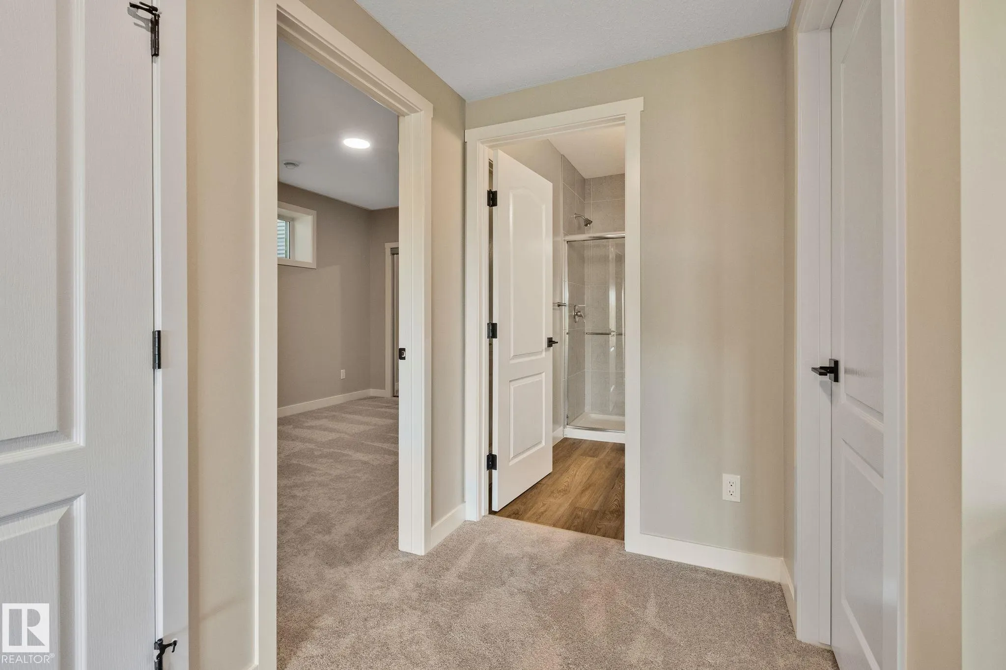 41 Savoy Cr