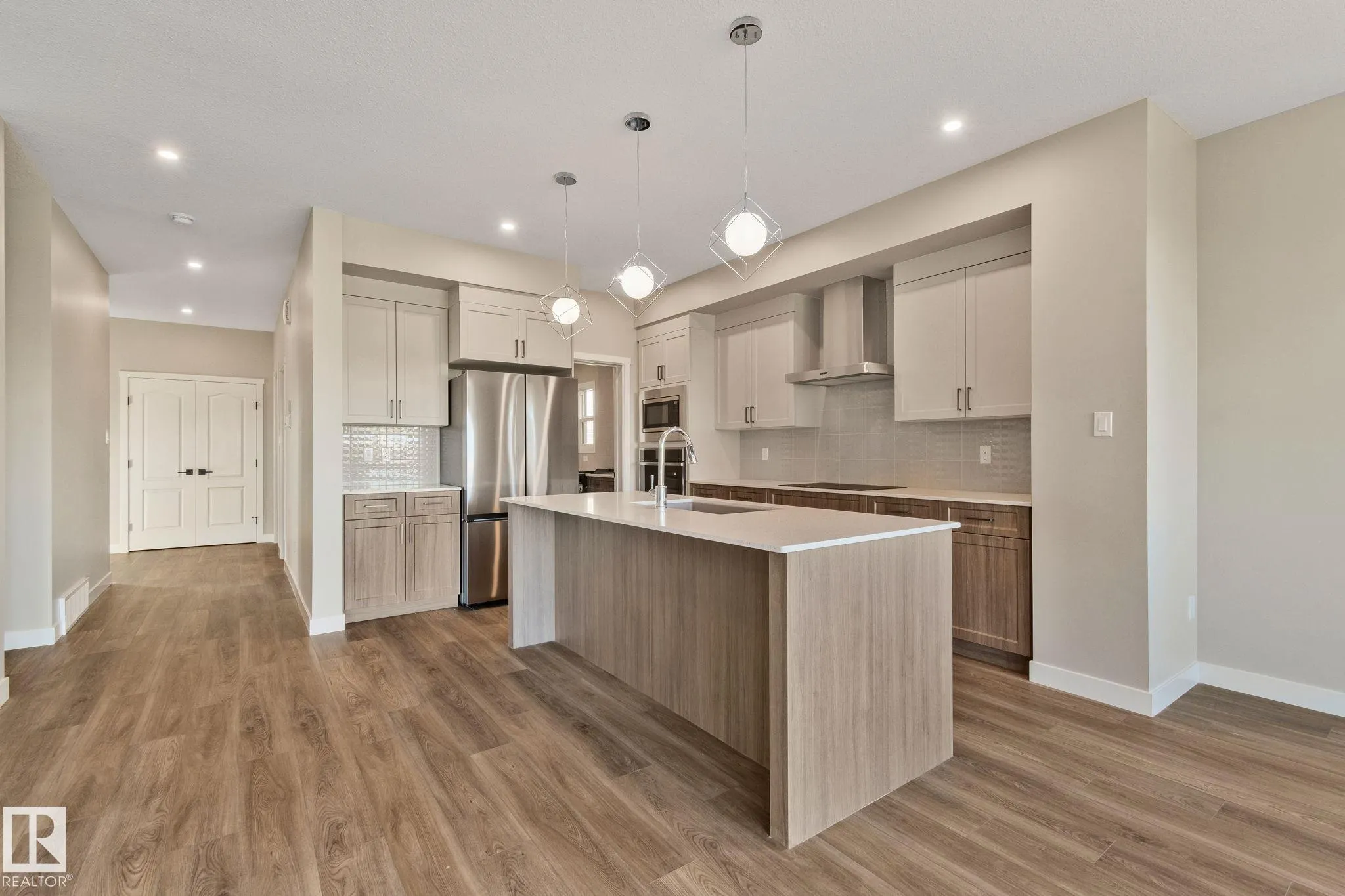 41 Savoy Cr