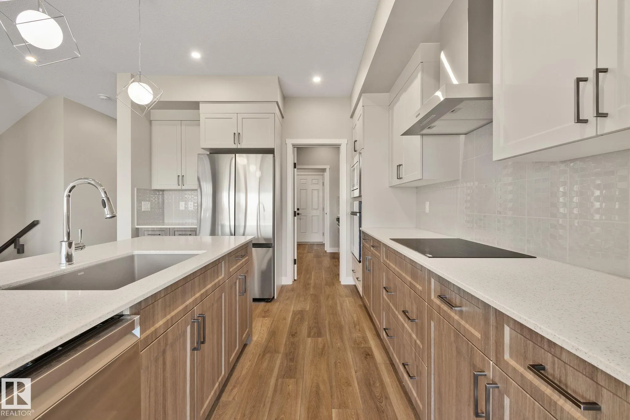 41 Savoy Cr