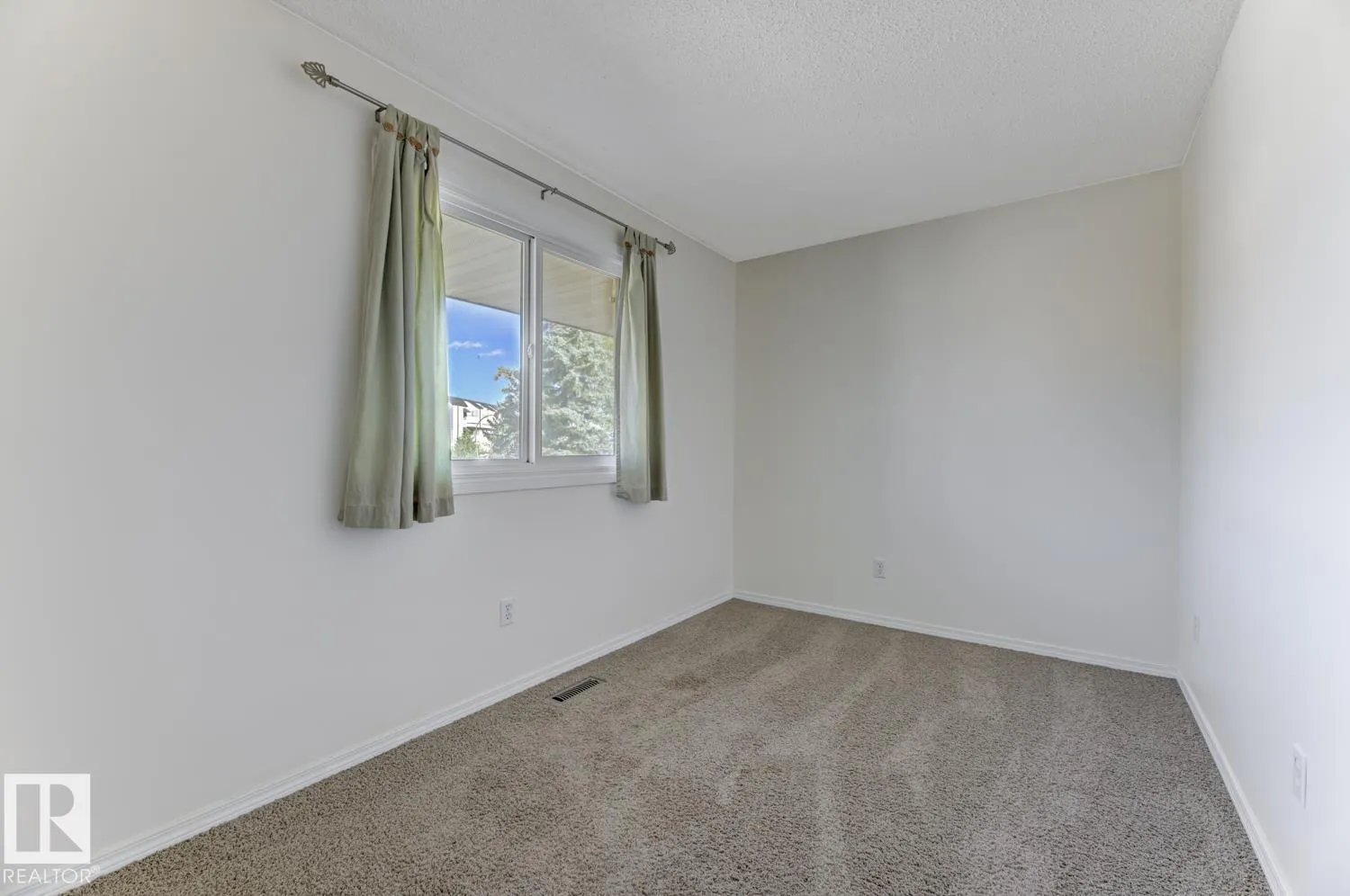 15710 BEAUMARIS Road