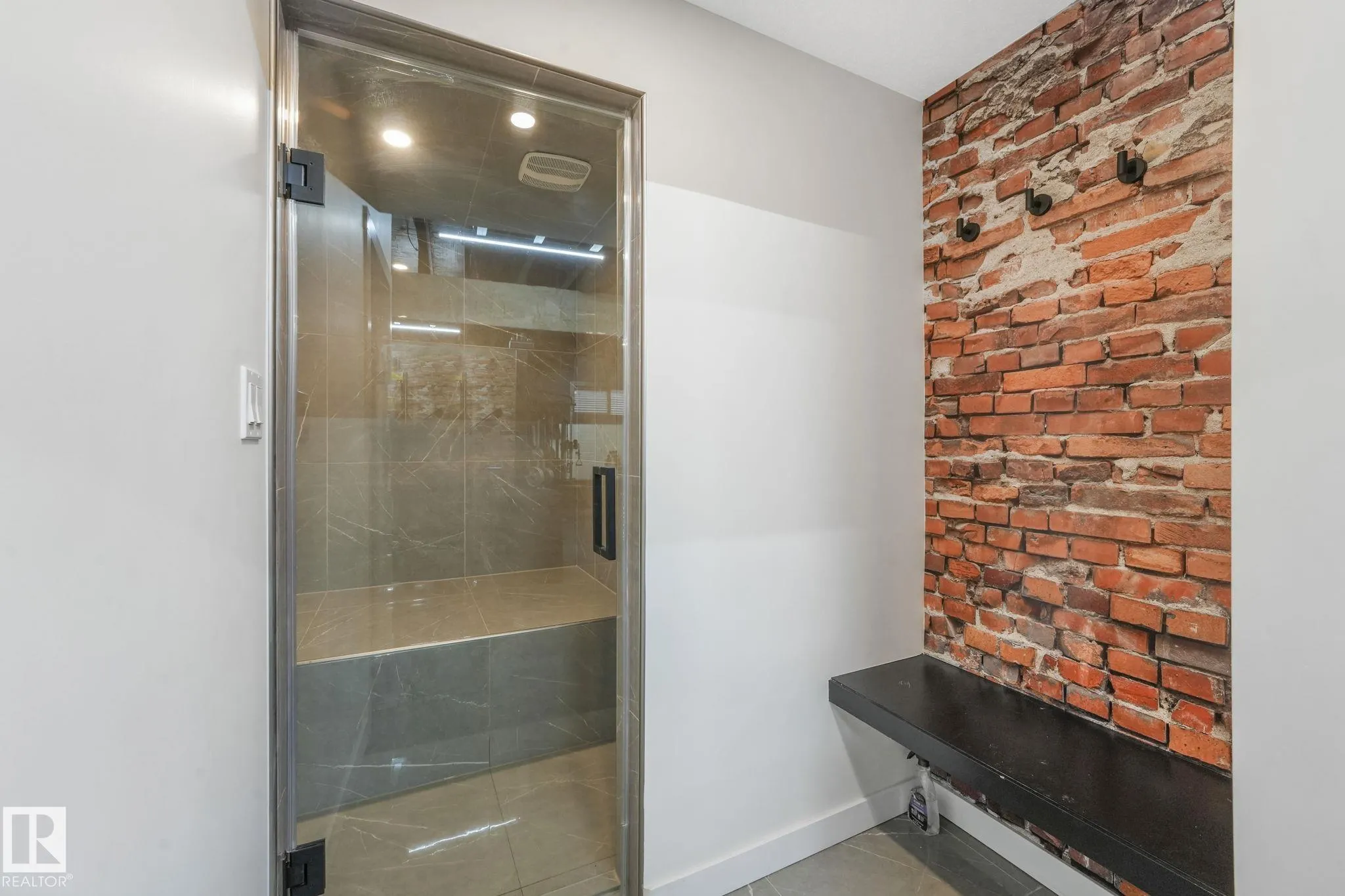 2441 BOWEN Wynd